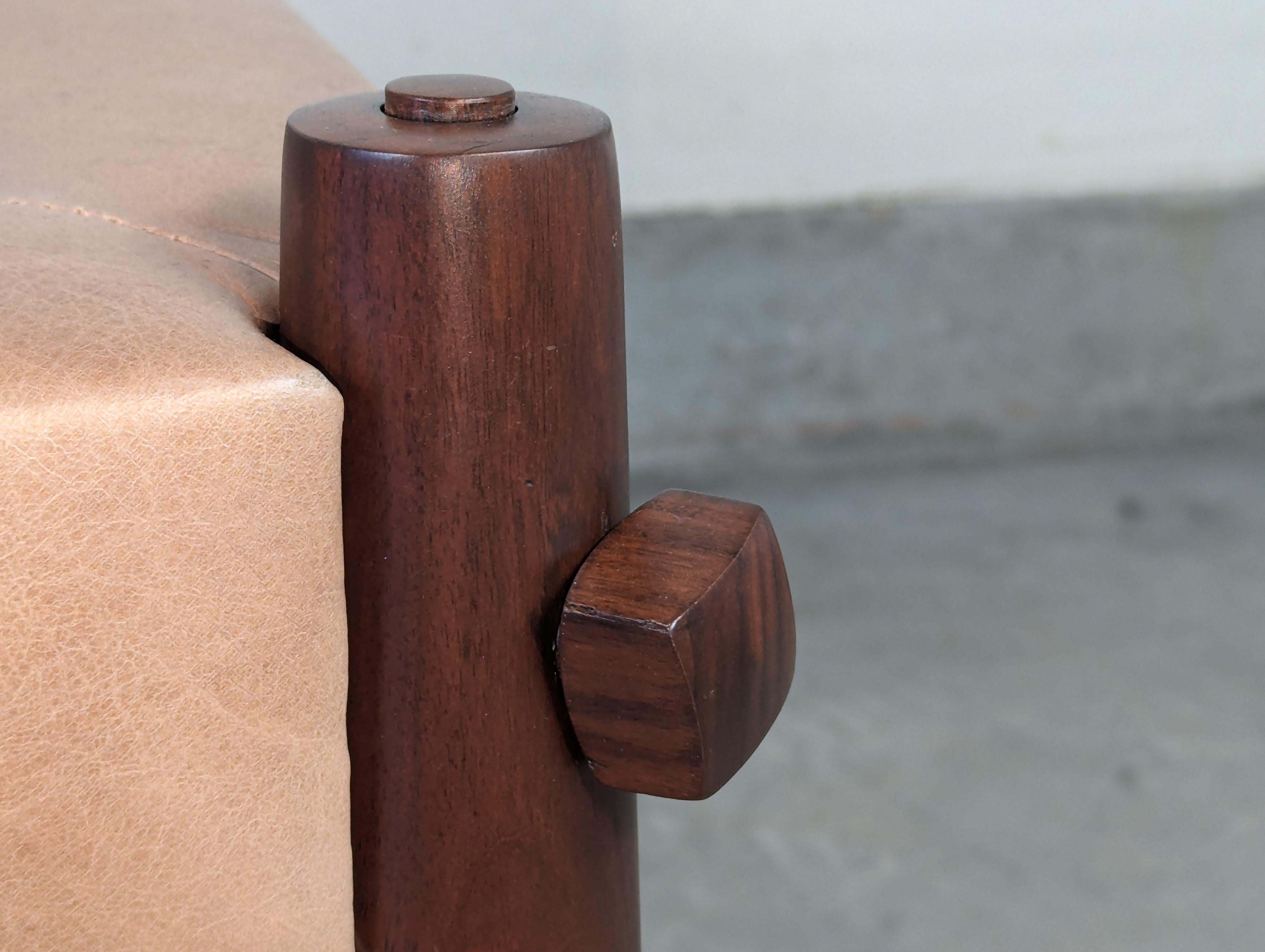 Table basse brésilienneMP-81 de Percival Lafer, vers les années 1970 en vente 5