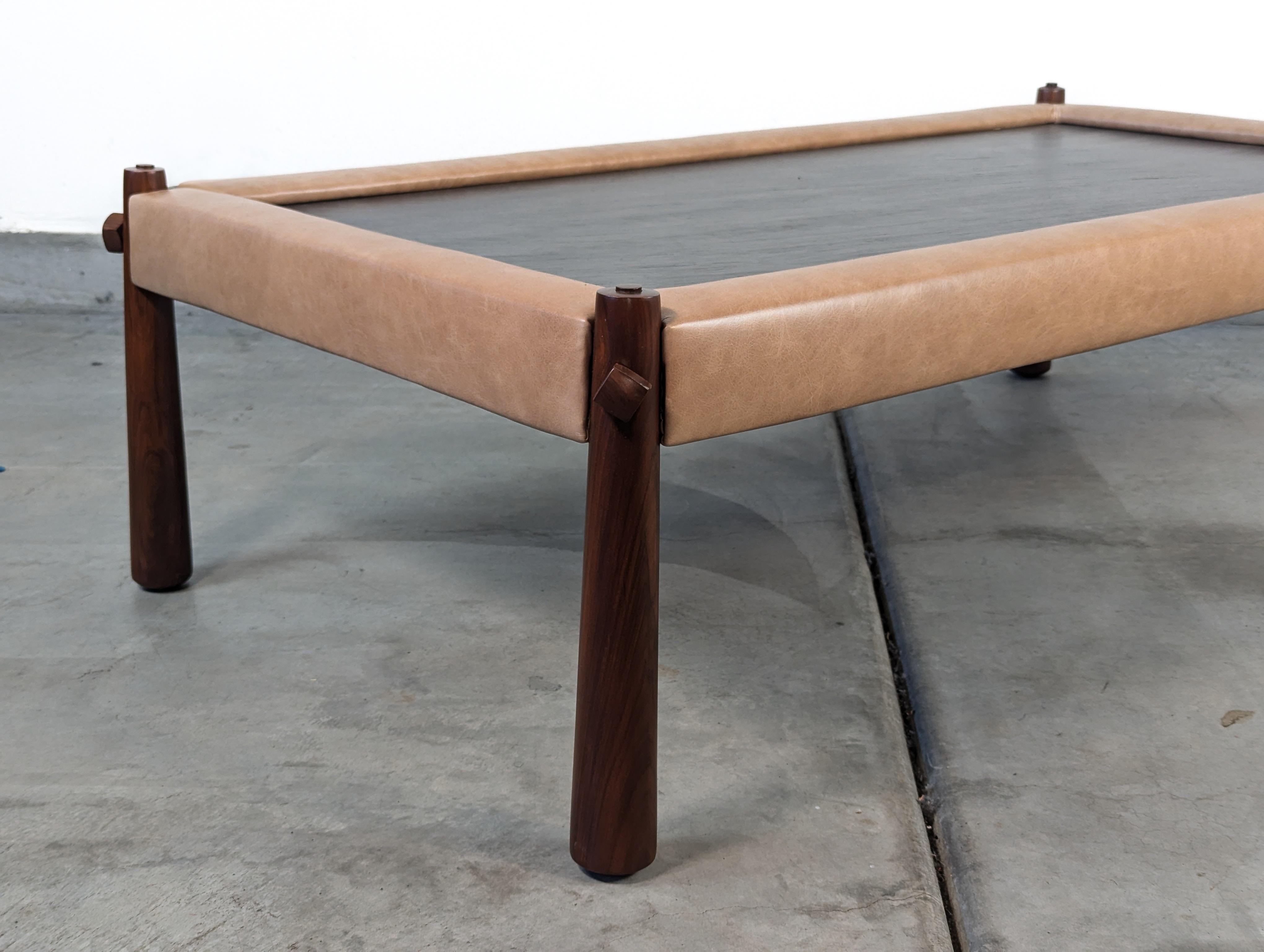 Table basse brésilienneMP-81 de Percival Lafer, vers les années 1970 en vente 10