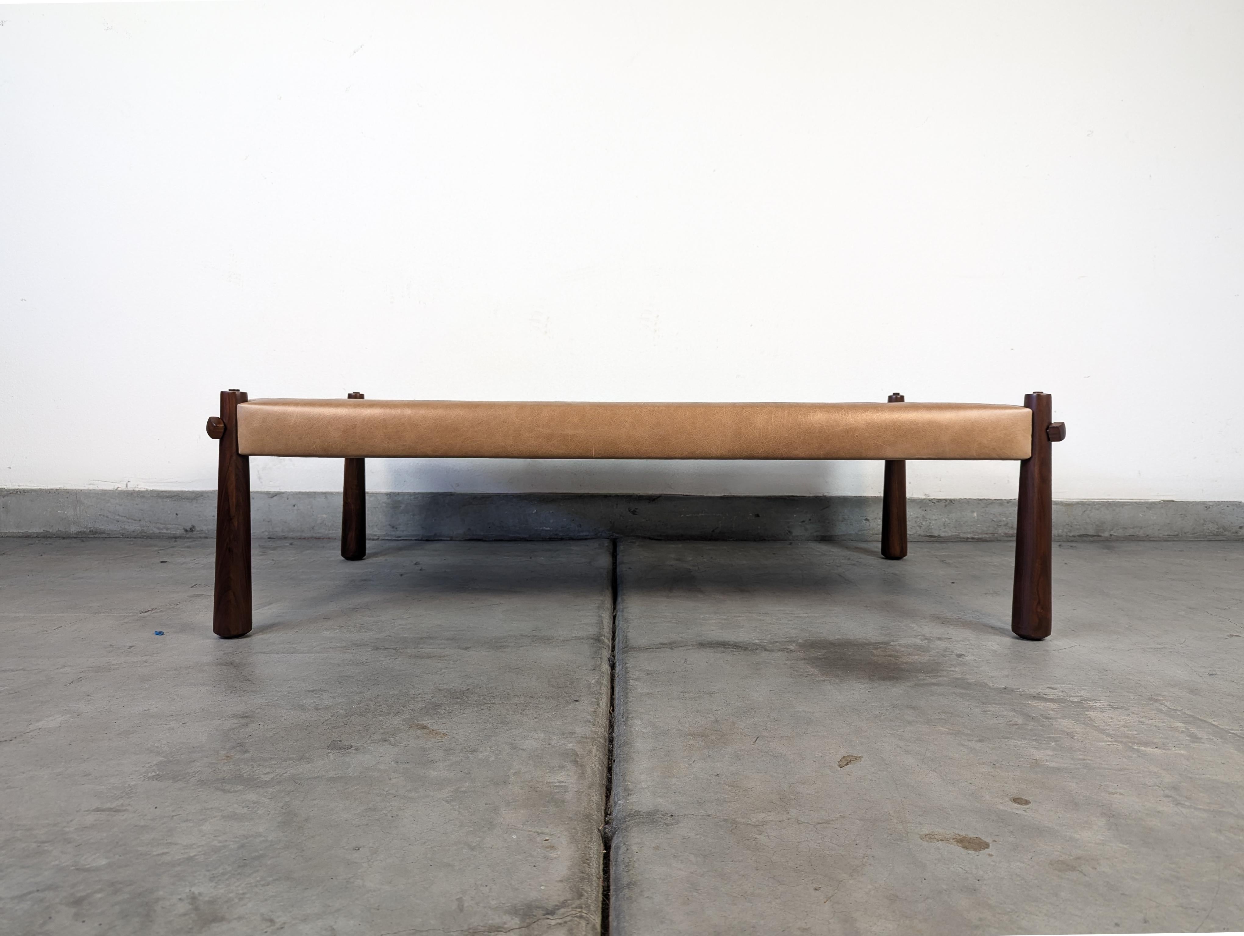 Brésilien Table basse brésilienneMP-81 de Percival Lafer, vers les années 1970 en vente