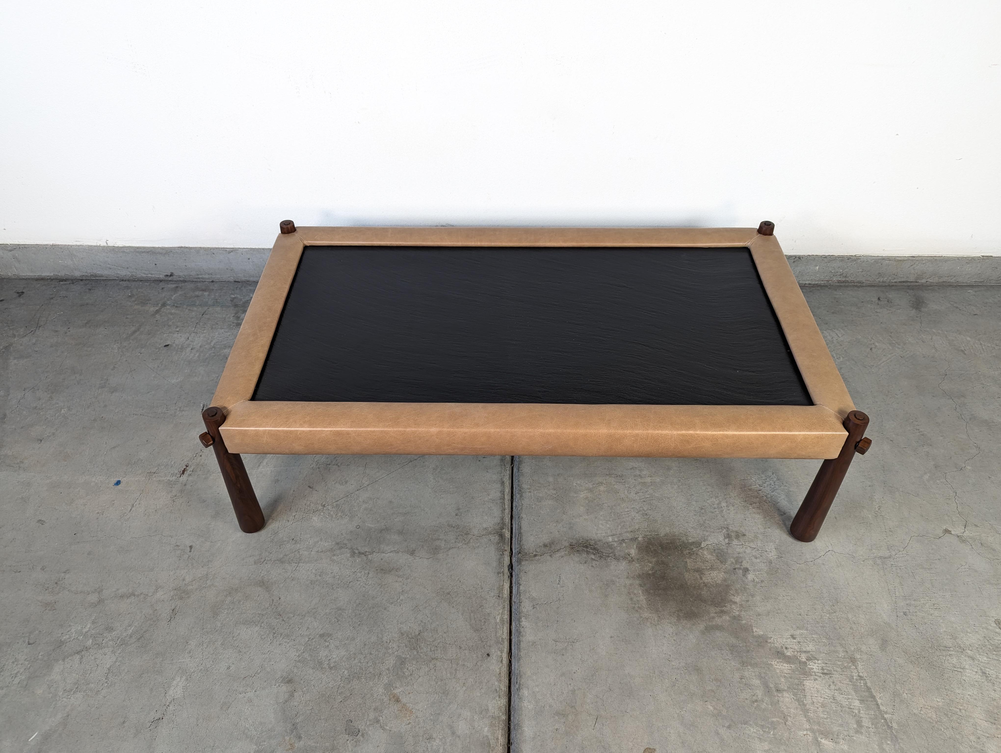 Fin du 20e siècle Table basse brésilienneMP-81 de Percival Lafer, vers les années 1970 en vente