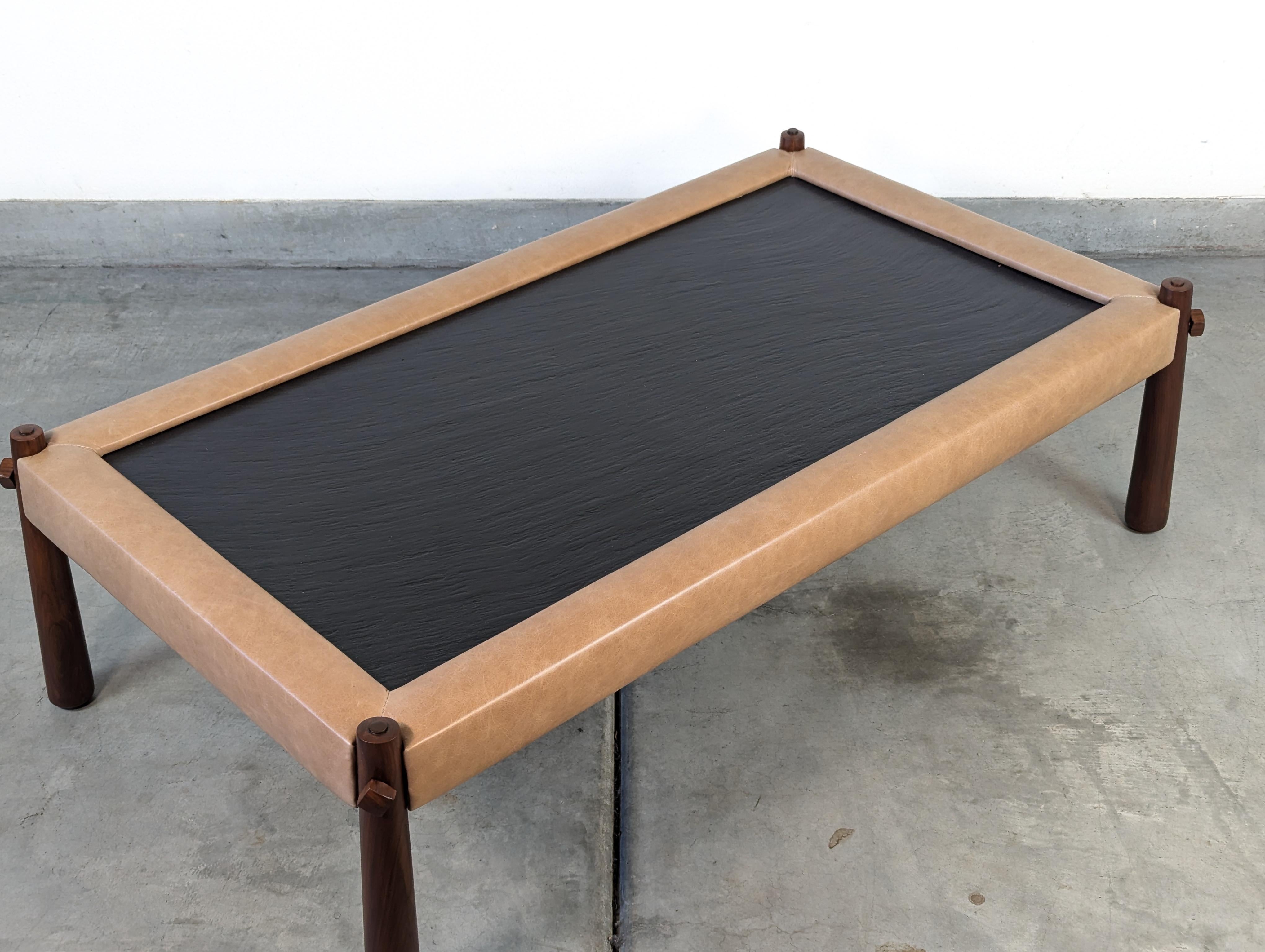 Table basse brésilienneMP-81 de Percival Lafer, vers les années 1970 en vente 2