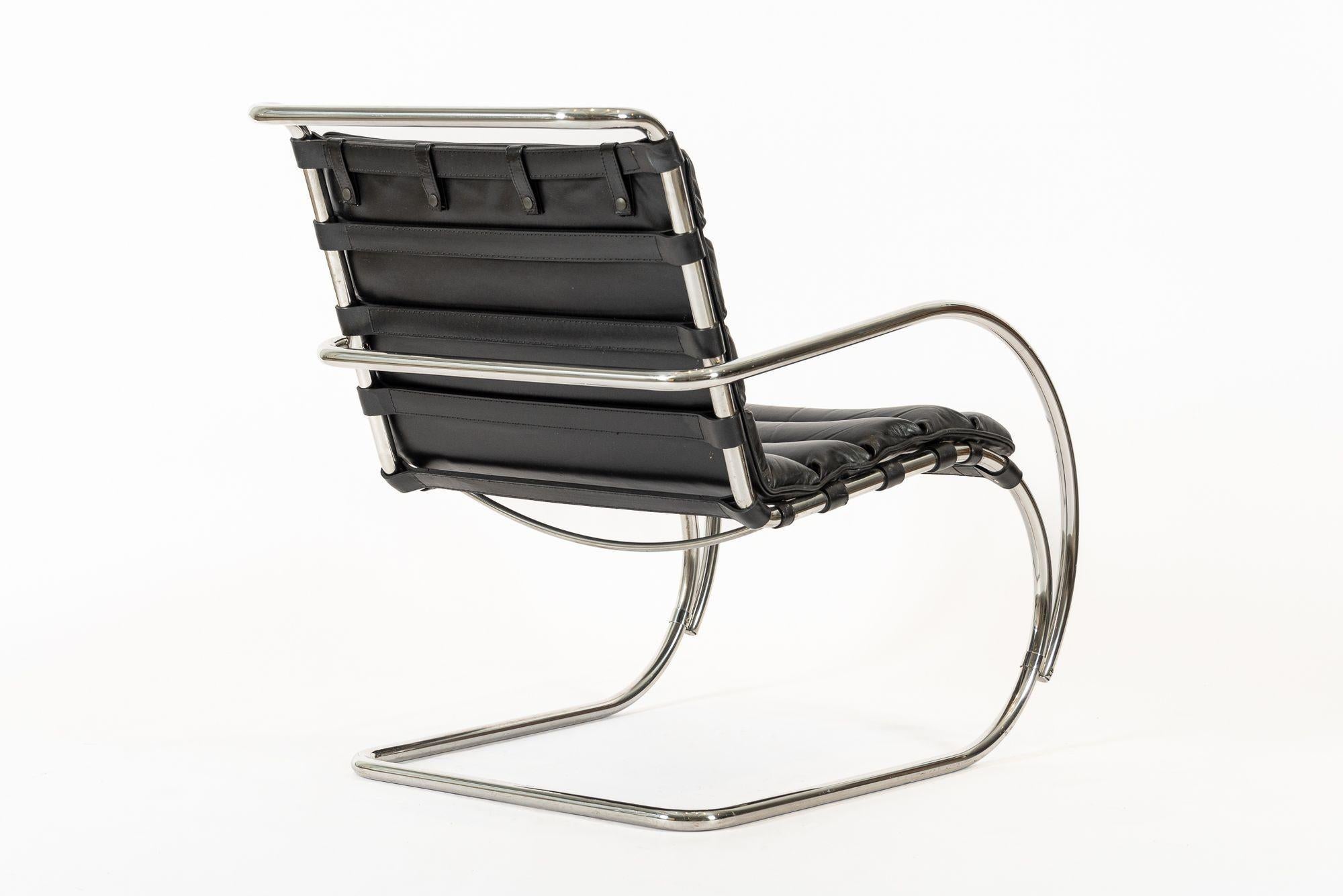 Mid Century MR Black Leather Arm Chairs by Mies van der Rohe for Knoll For Sale 2