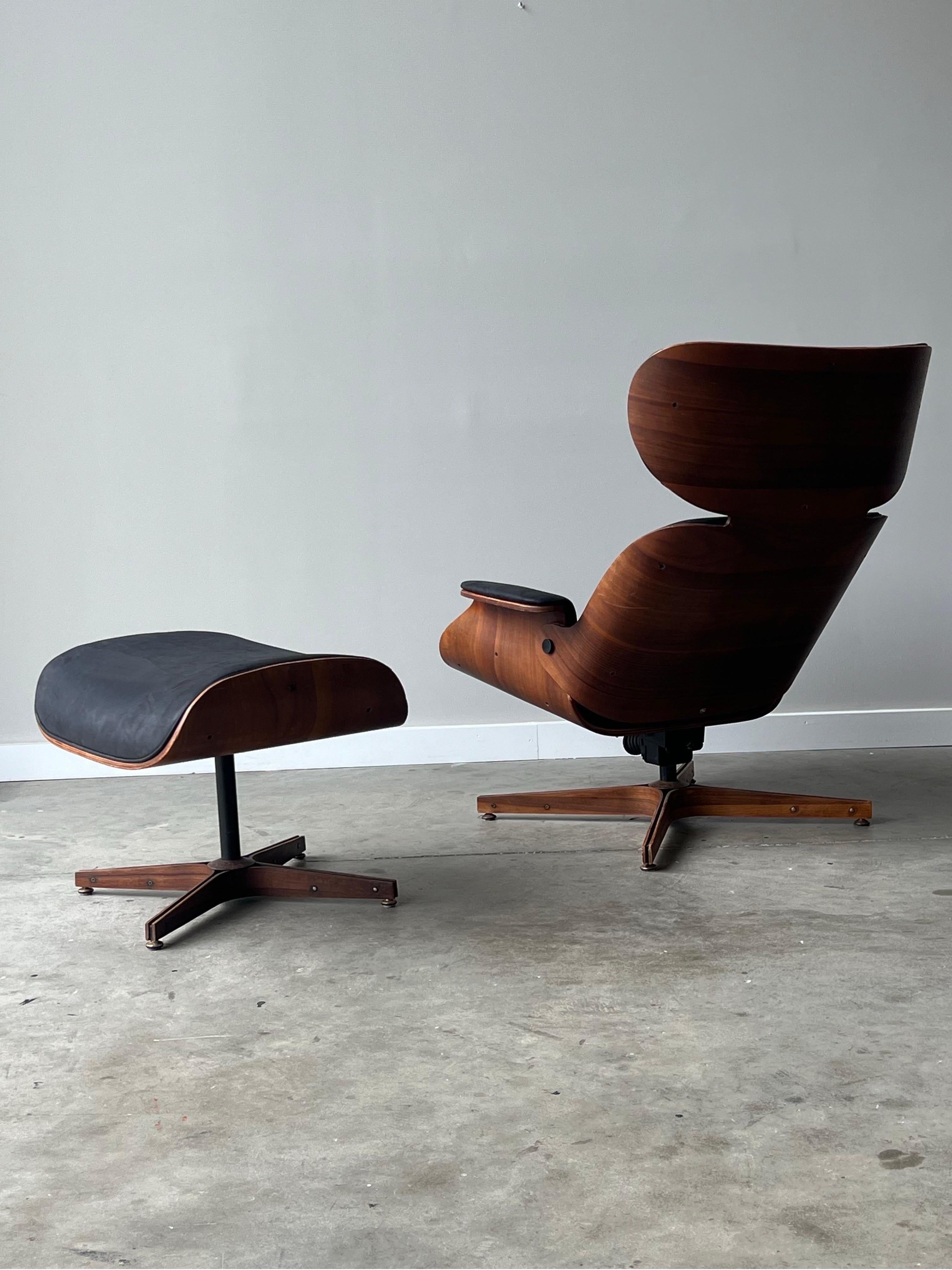 Mid-century lounge chair with ottoman. The Mr. Chair was designed by George Mulhauser for Plycraft, circa 1960s. The back of the lounge is made from bentwood walnut with a wonderful wood grain. The chair sits on a metal base with attached wooden