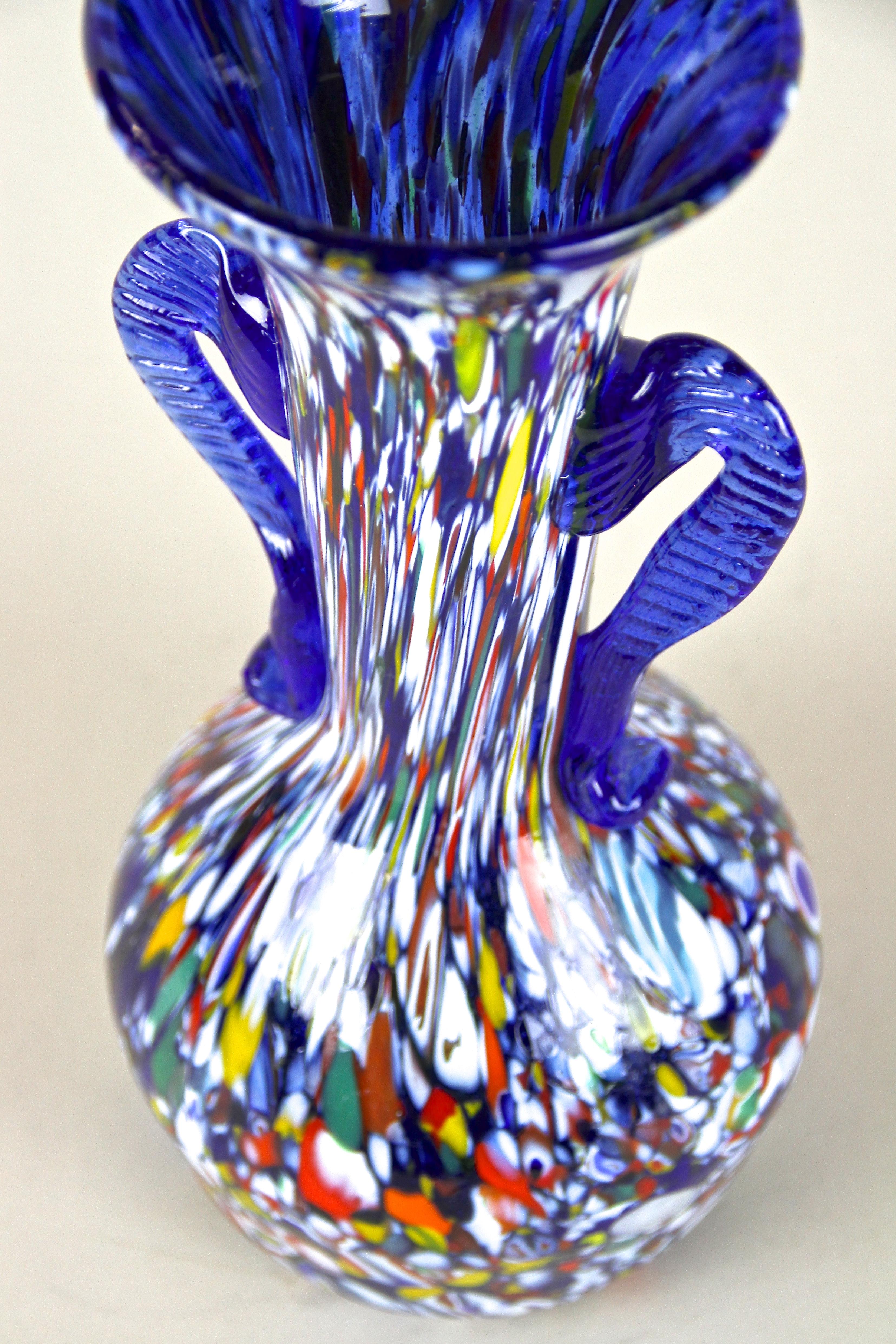 Mid-Century Multicolor Murano Glass Vase by Fratelli Toso, Italy, circa 1940/50 For Sale 5
