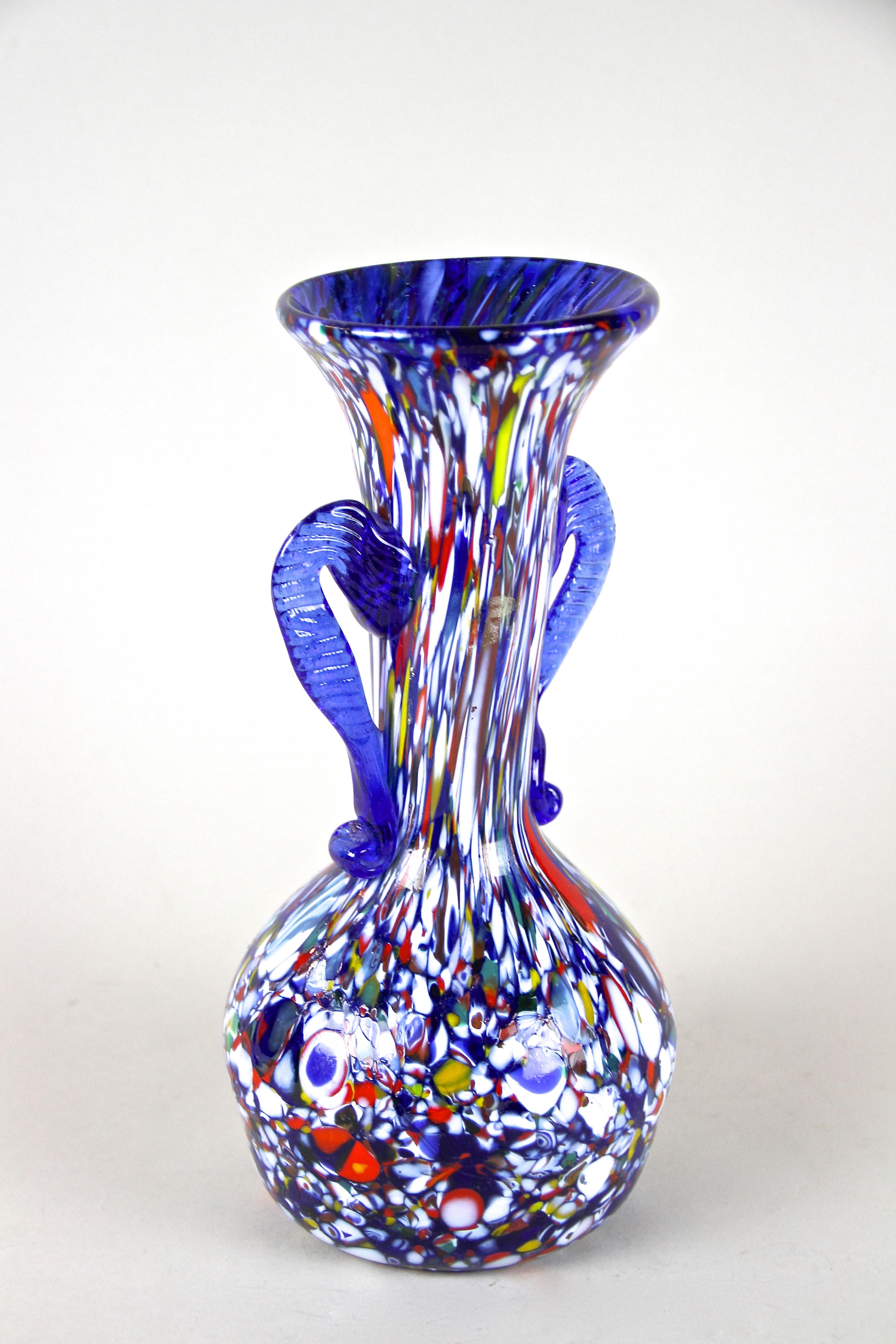 Italian Mid-Century Multicolor Murano Glass Vase by Fratelli Toso, Italy, circa 1940/50 For Sale