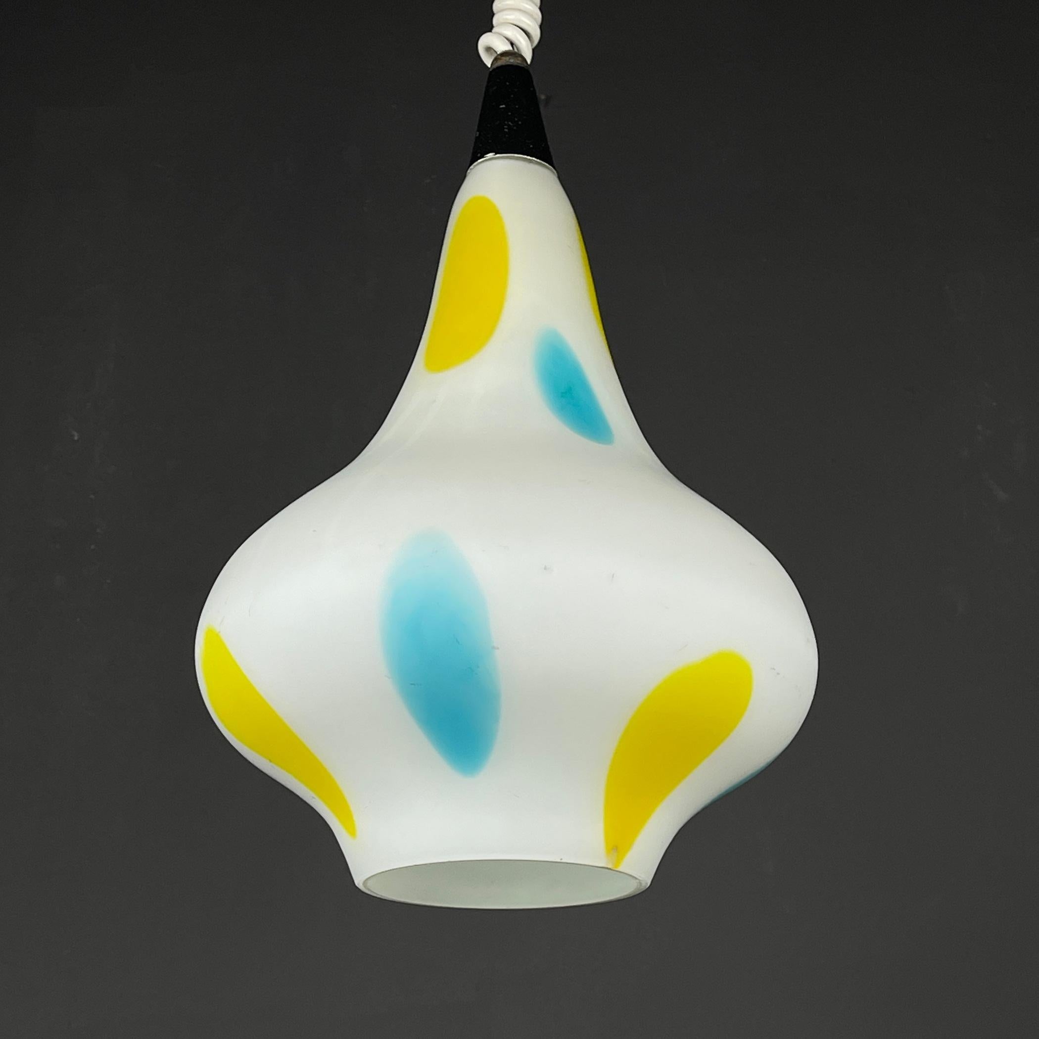 Mid-century multicolor opaline murano glass pendant lamp by Stilnovo Italy 1950s For Sale 5