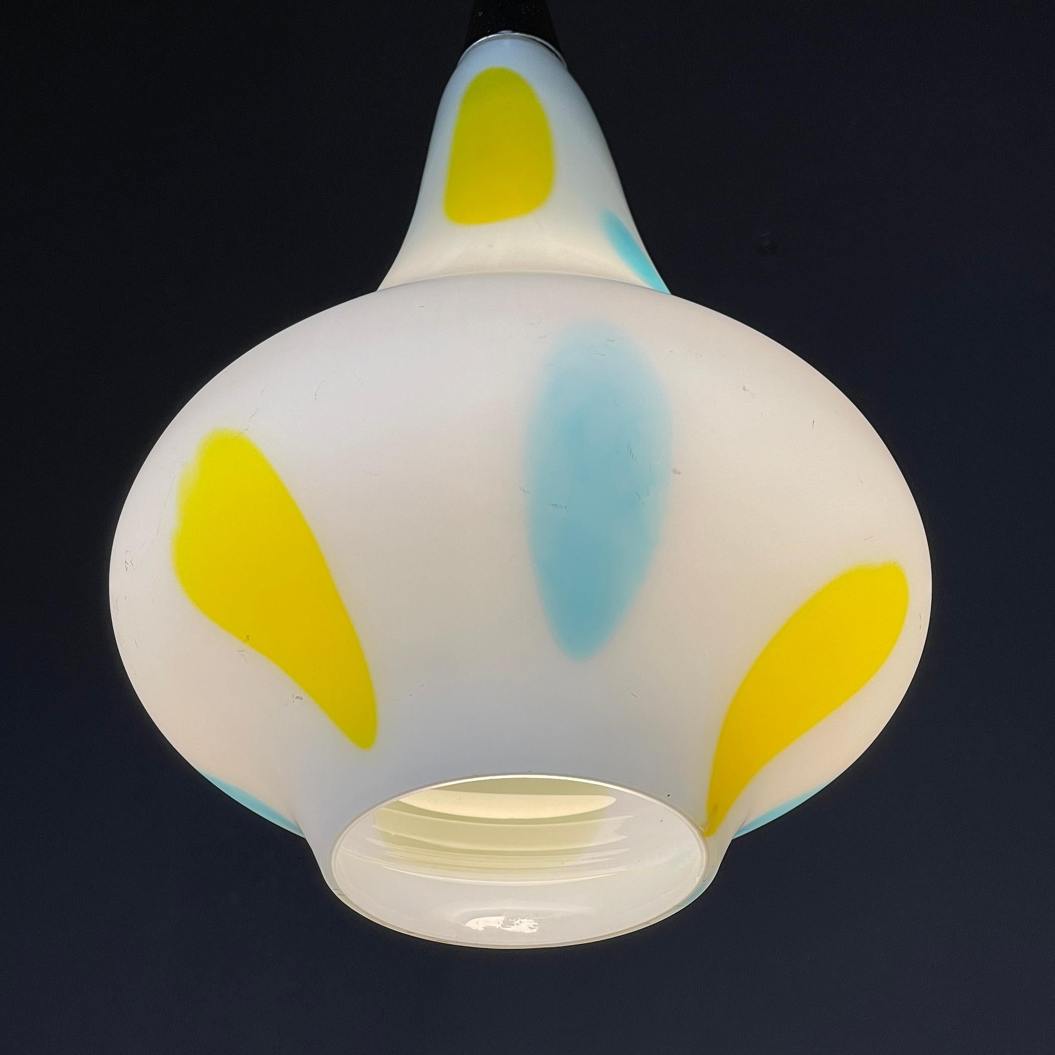 Mid-century multicolor opaline murano glass pendant lamp by Stilnovo Italy 1950s For Sale 2