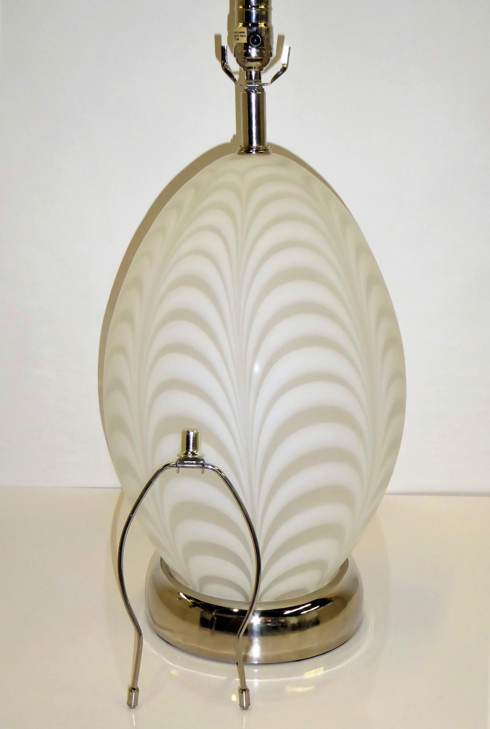 Mid Century Murano Art Glass Table Lamp with Inner Light Italy 1982 9
