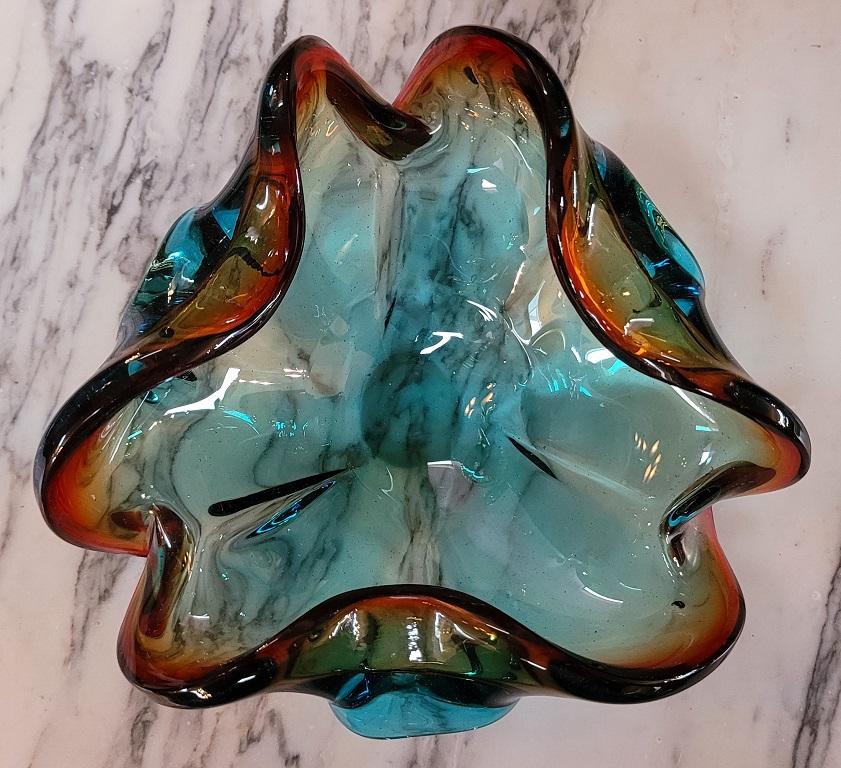 Hand-Crafted Mid Century Murano Art Glass Shell Bowl For Sale