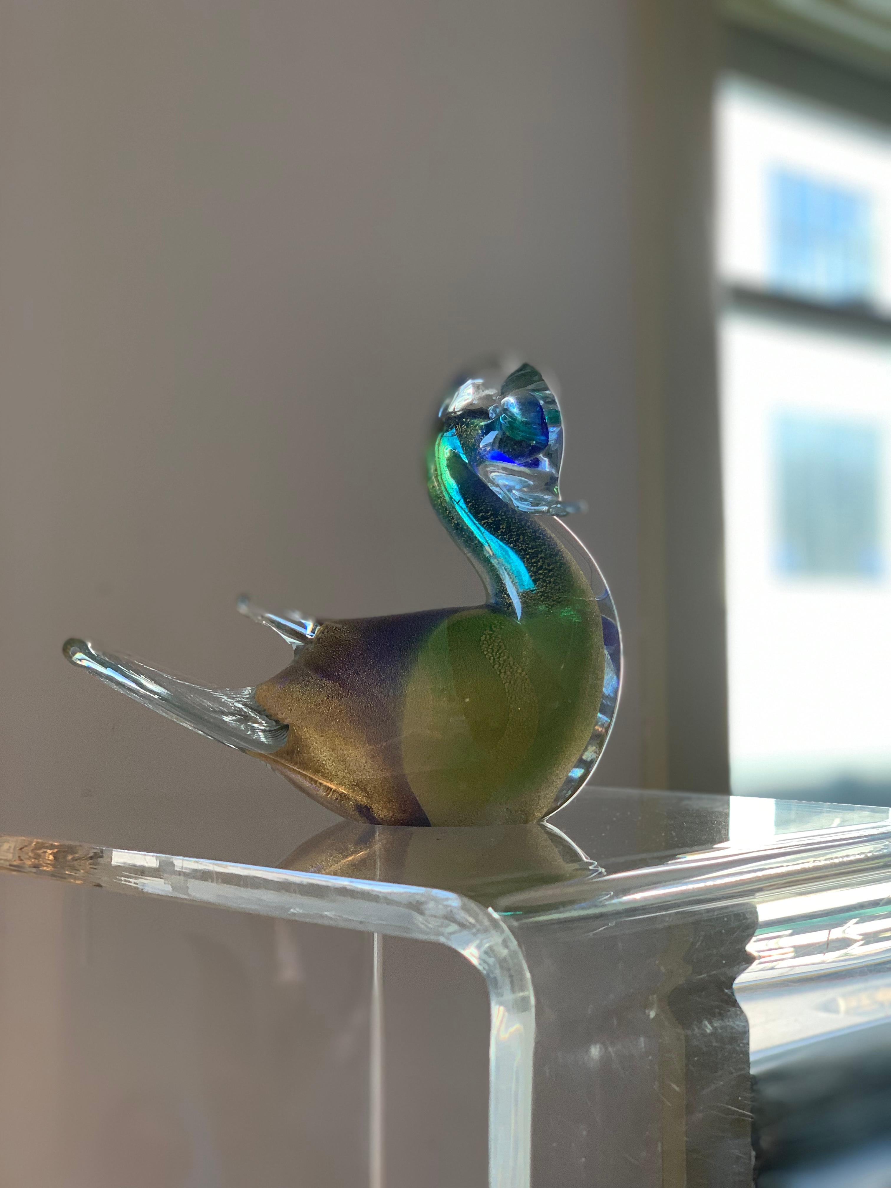 Midcentury Murano Art Glass Turtledove Lovebird 24-Karat Gold Fleck Blue Green In Good Condition In Brooklyn, NY