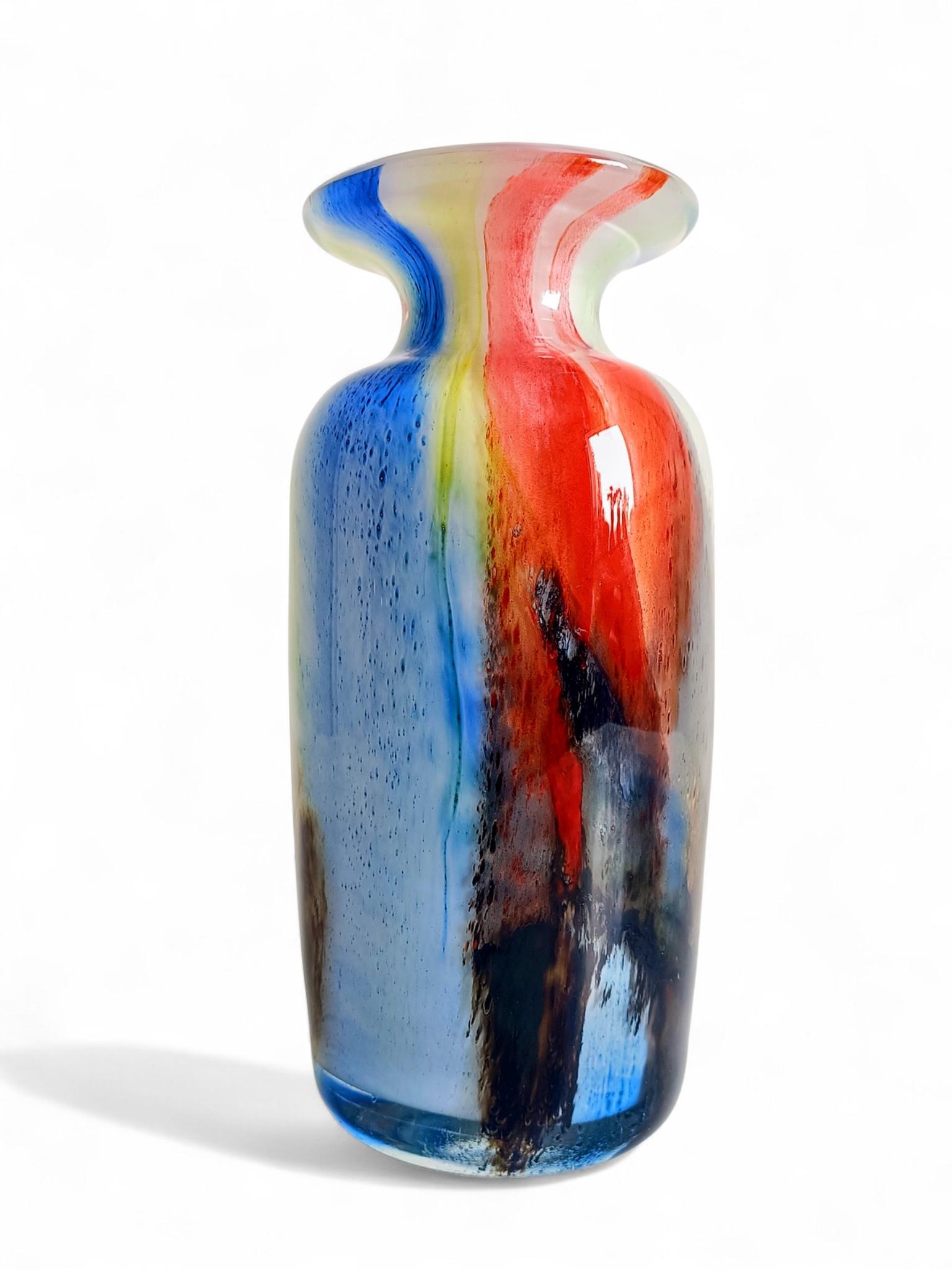 Mid-Century Murano Art Glass Vase,  Abstract Expressionist Design, Italy, 1960s In Excellent Condition For Sale In Valencia, VC