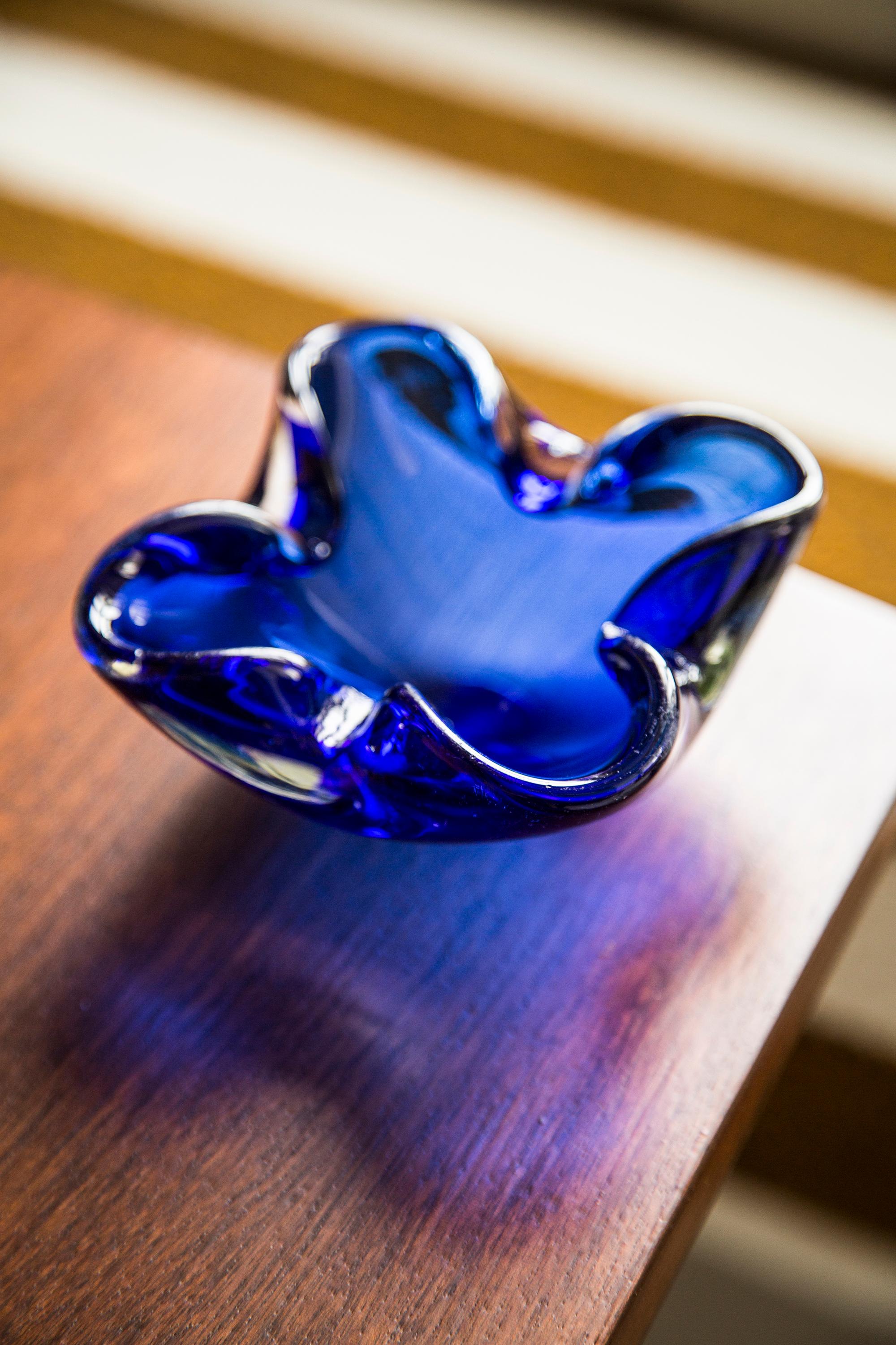 Italian Midcentury Murano Blue Glass Bowl Ashtray Element, Italy, 1970s