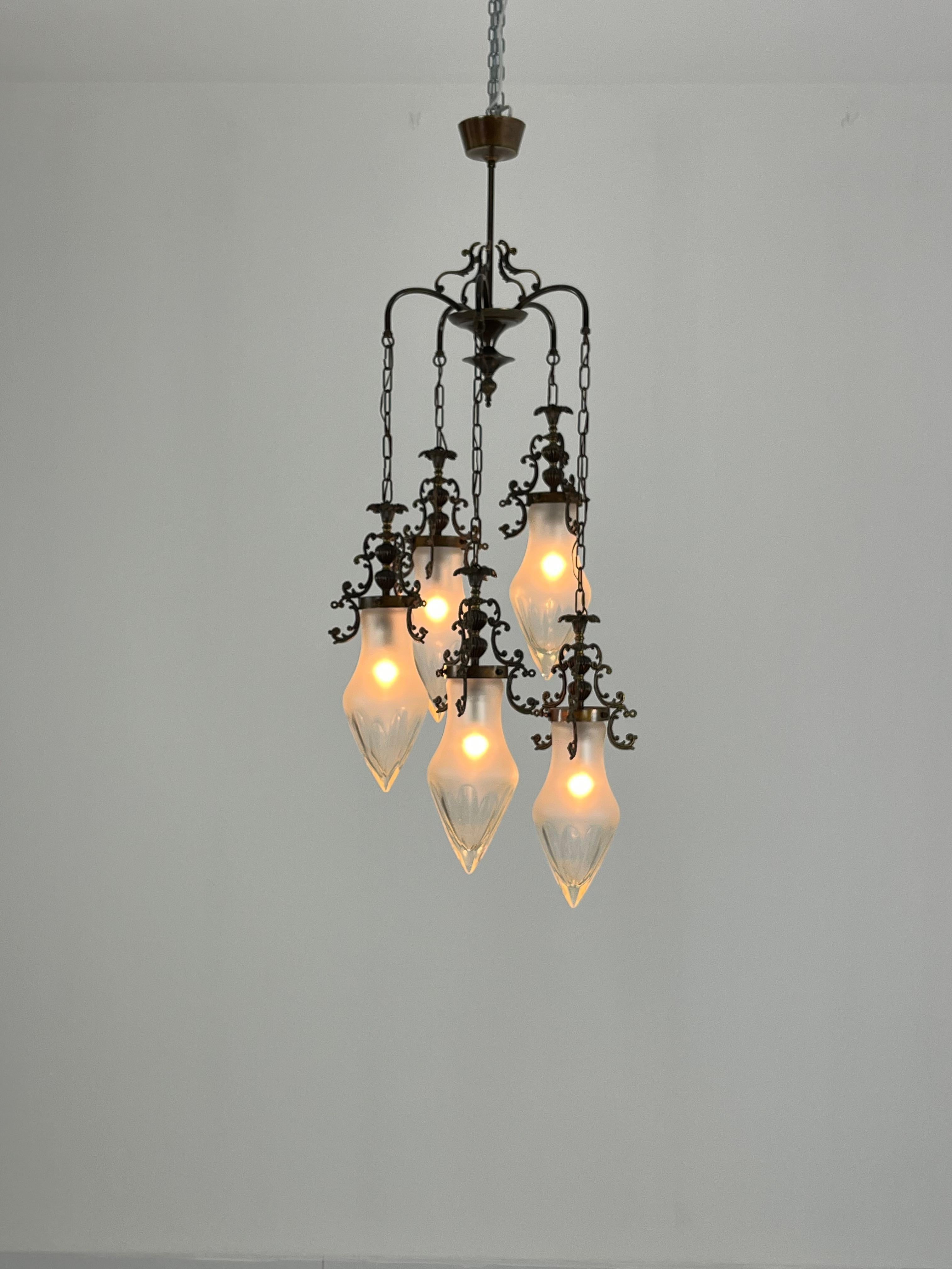 Lampadario a 5 luci a cascata in vetro di Murano del 1960 in vendita 1