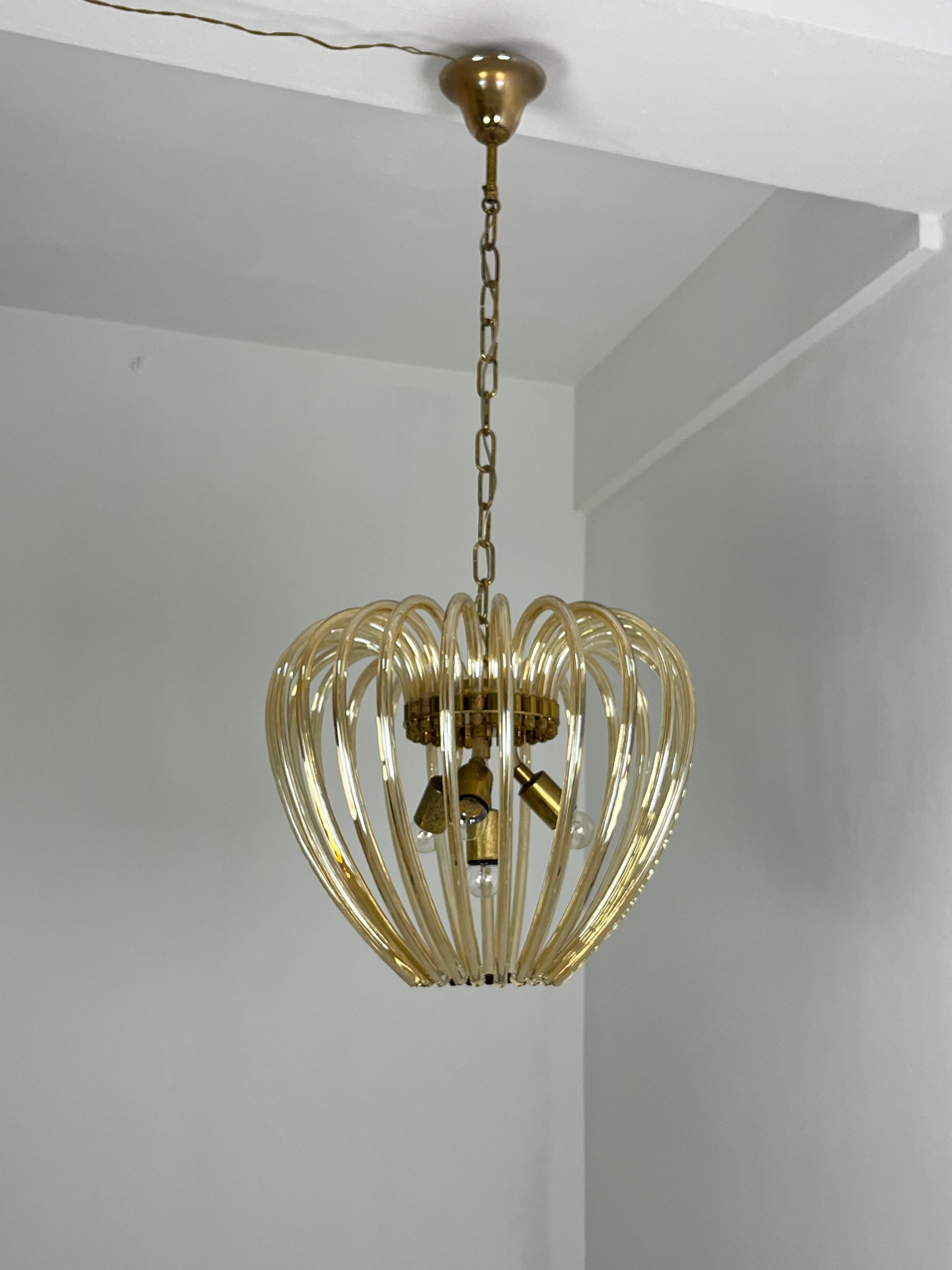 Lampadario a 4 luci in vetro di Murano e ottone della metà del secolo scorso attribuito a Venini, 1950 in vendita 5