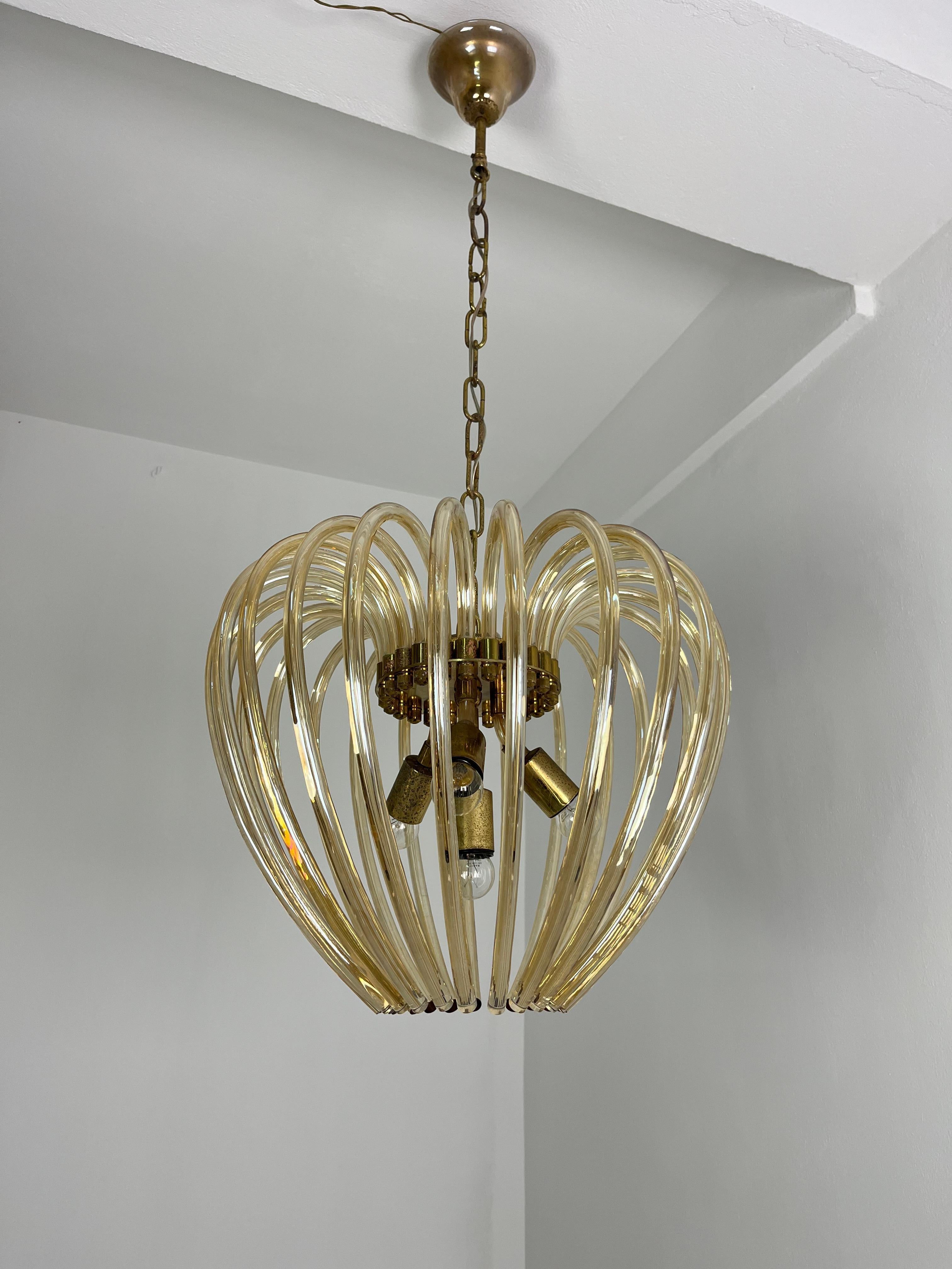 Lampadario a 4 luci in vetro di Murano e ottone della metà del secolo scorso attribuito a Venini, 1950 in vendita 7