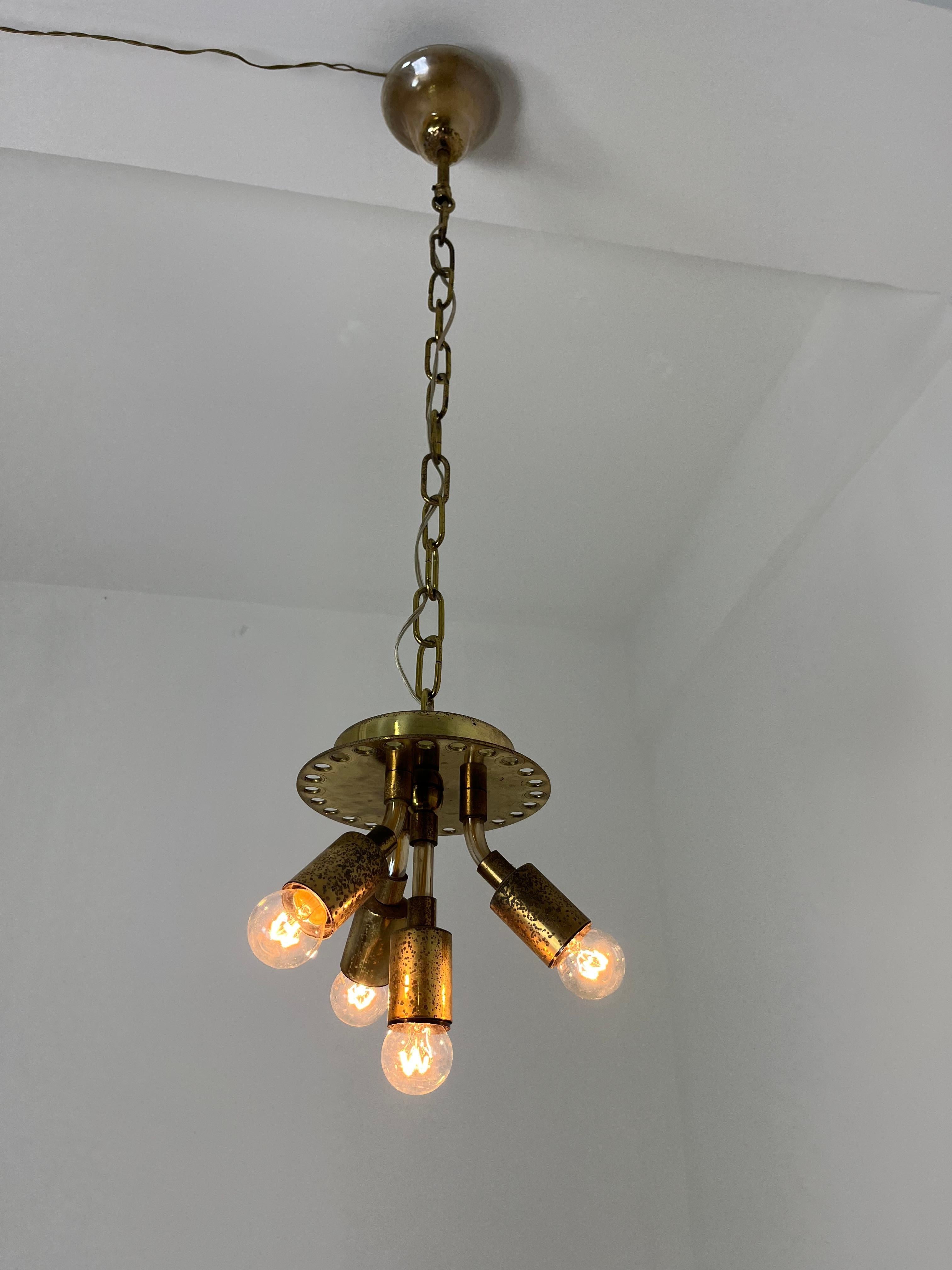 Lampadario a 4 luci in vetro di Murano e ottone della metà del secolo scorso attribuito a Venini, 1950 in vendita 9