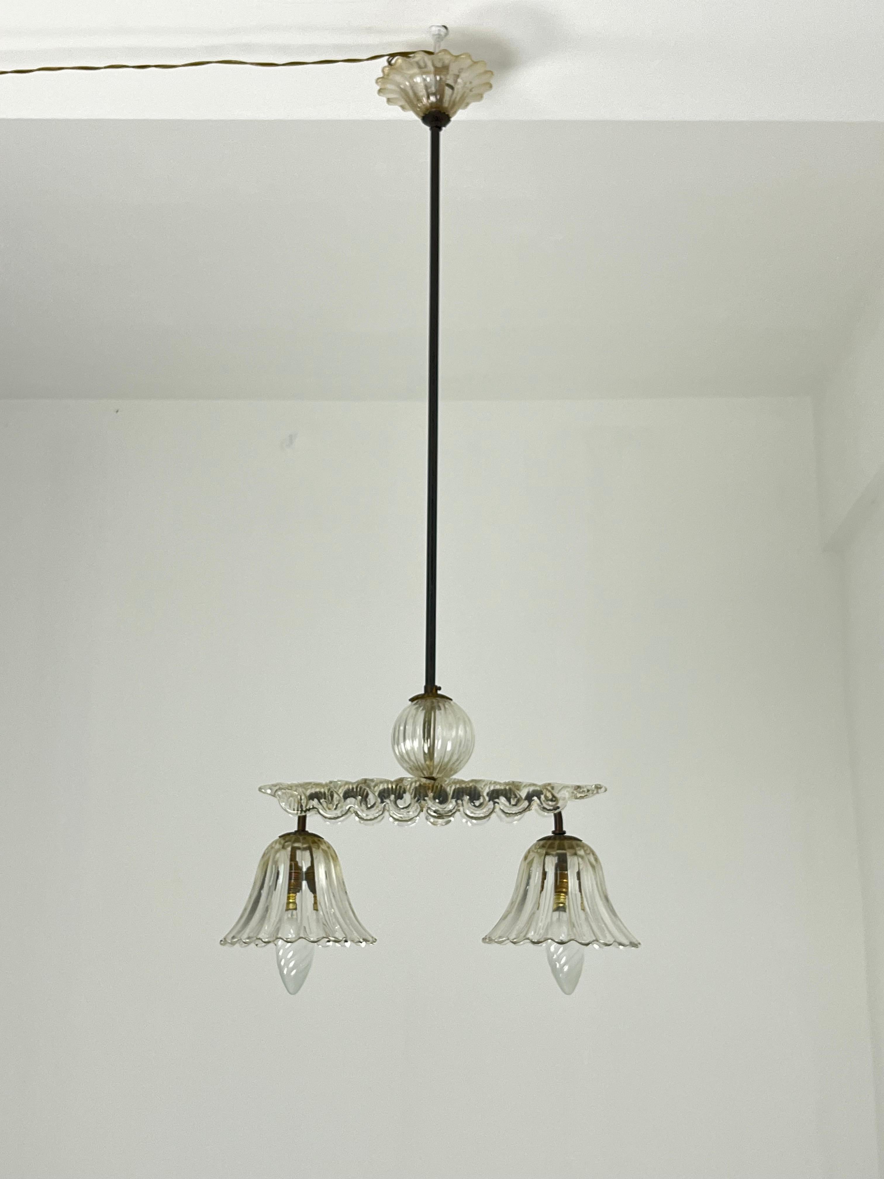 Italiano Lampadario di metà secolo in vetro di Murano e ottone di Barovier&Toso, anni '40 in vendita