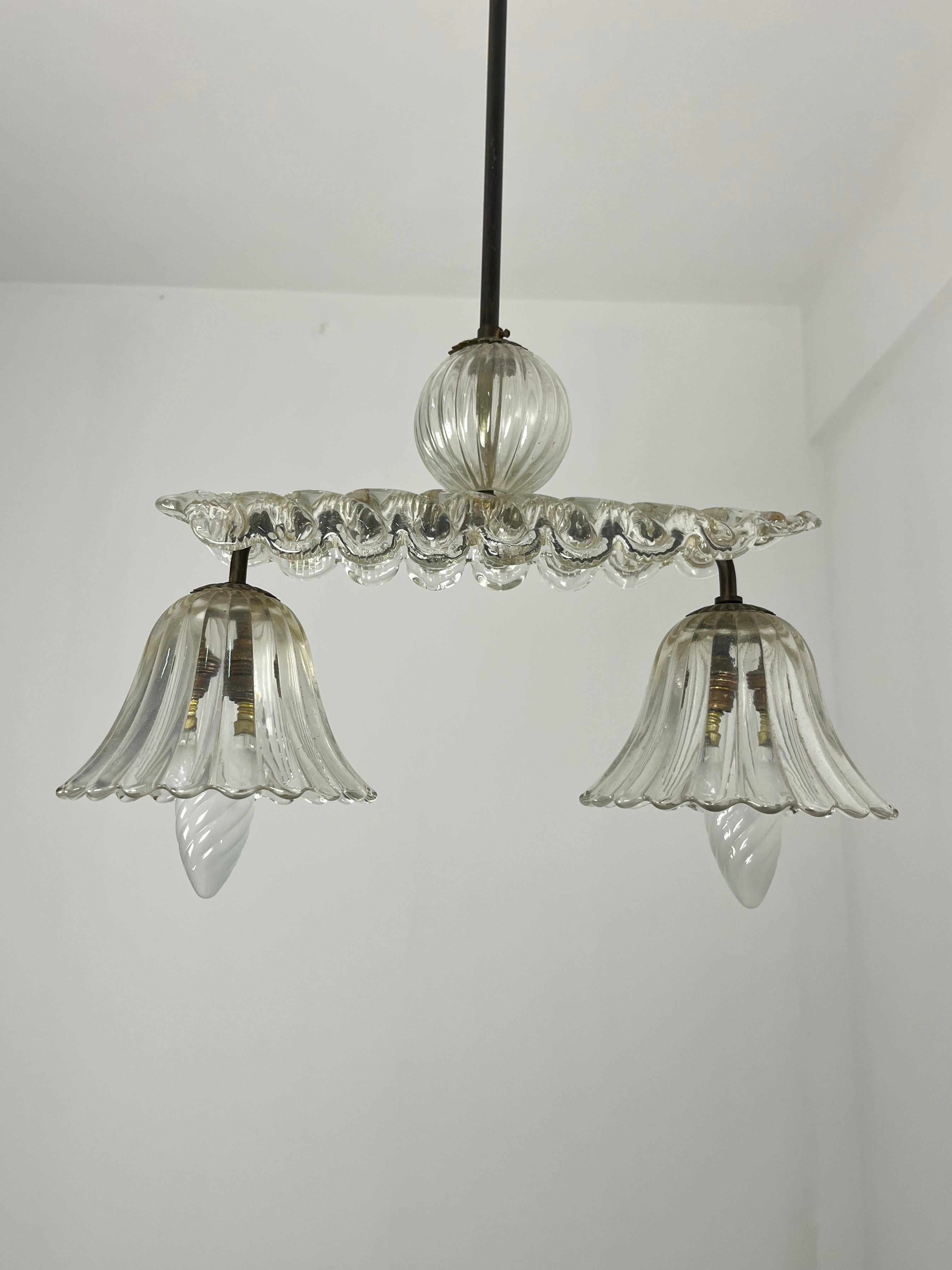 Metà XX secolo Lampadario di metà secolo in vetro di Murano e ottone di Barovier&Toso, anni '40 in vendita