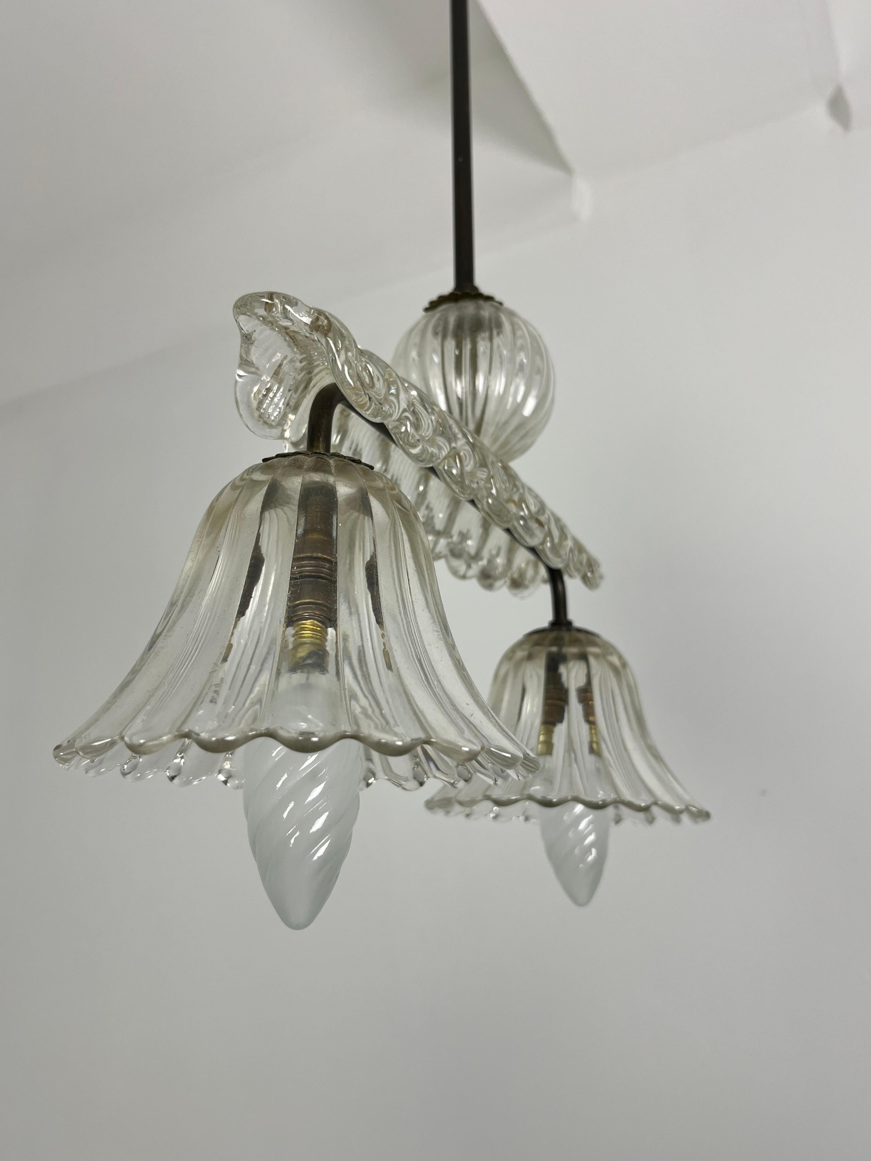 Ottone Lampadario di metà secolo in vetro di Murano e ottone di Barovier&Toso, anni '40 in vendita