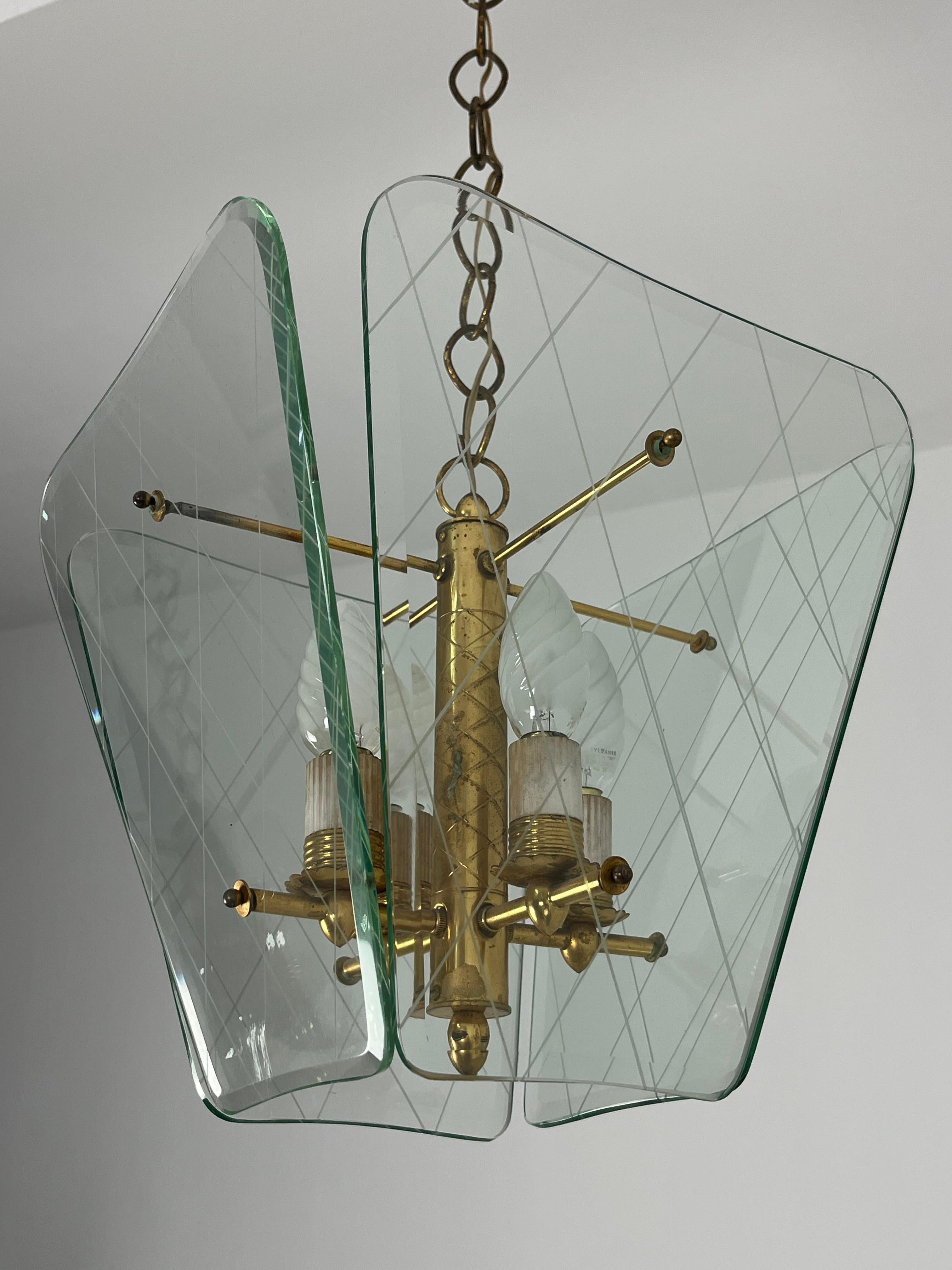 Italiano Lampadario di metà secolo in vetro di Murano e ottone di Pietro Chiesa per Fontana Arte in vendita
