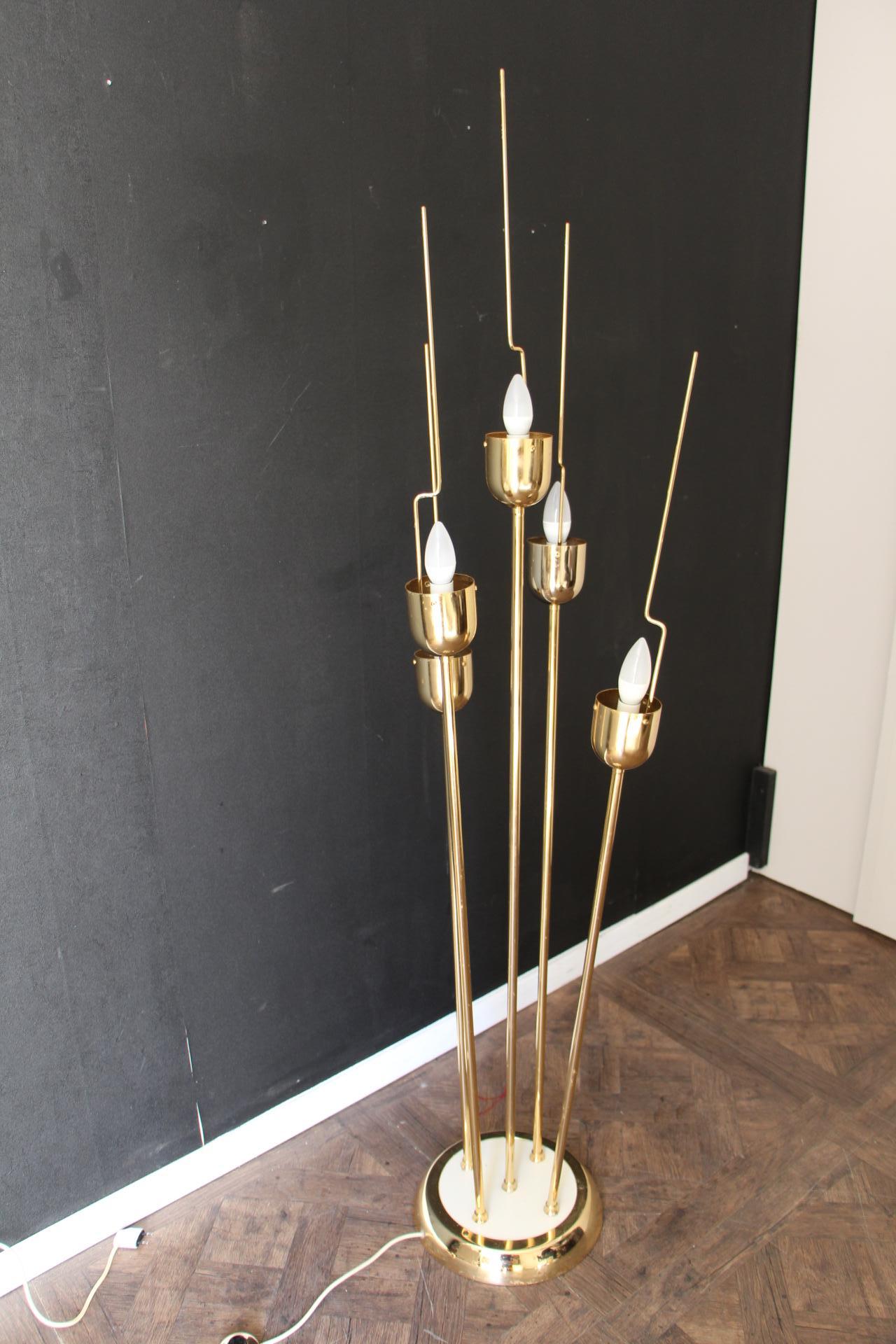 Mid-Century Murano Glass and Brass Floor Lamp by Carlo Nason for Mazzega For Sale 11