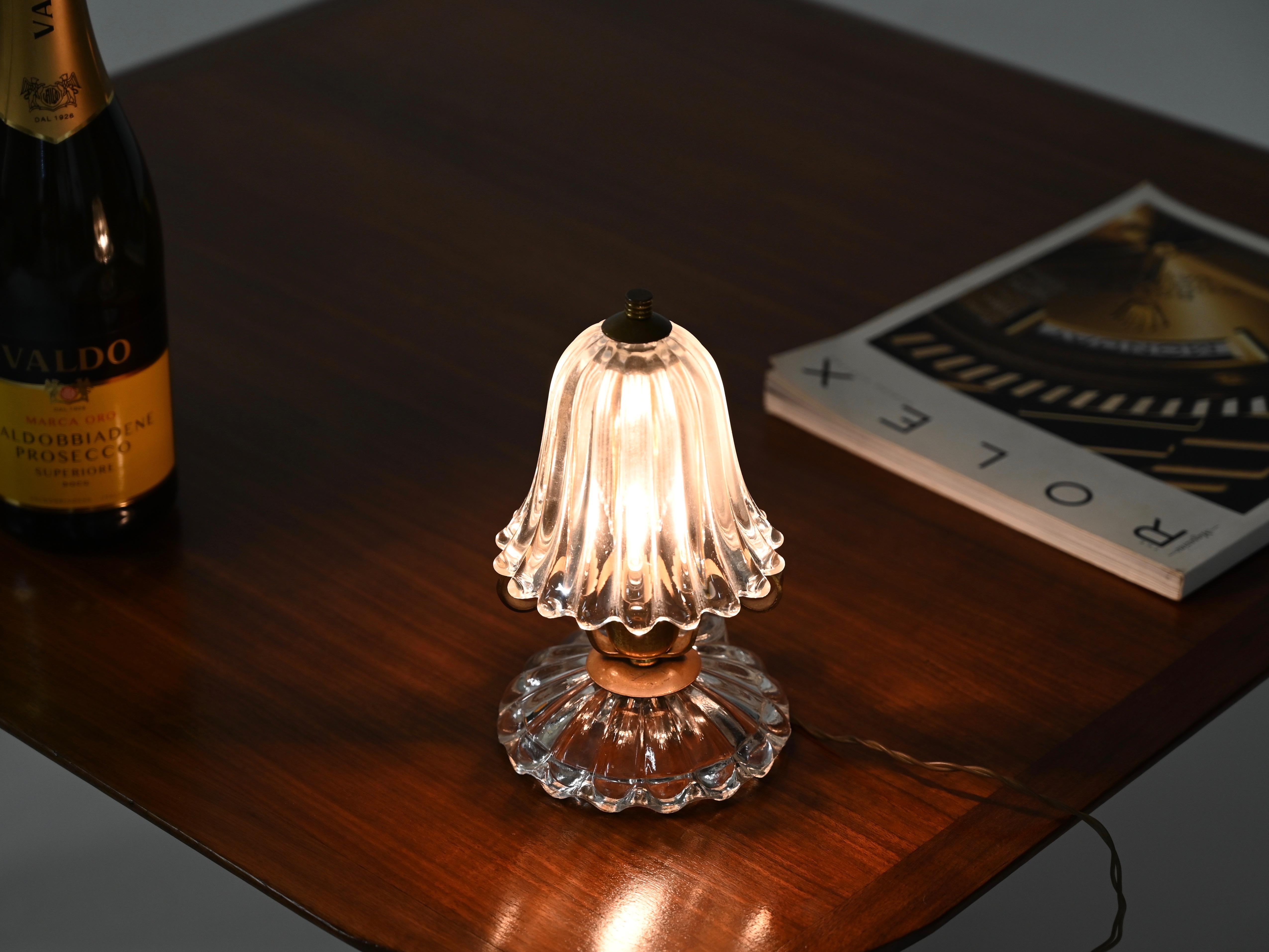 Lámpara de mesa de mediados de siglo en cristal de Murano y latón, Carlo Scarpa, Italia, años 40 en venta 5