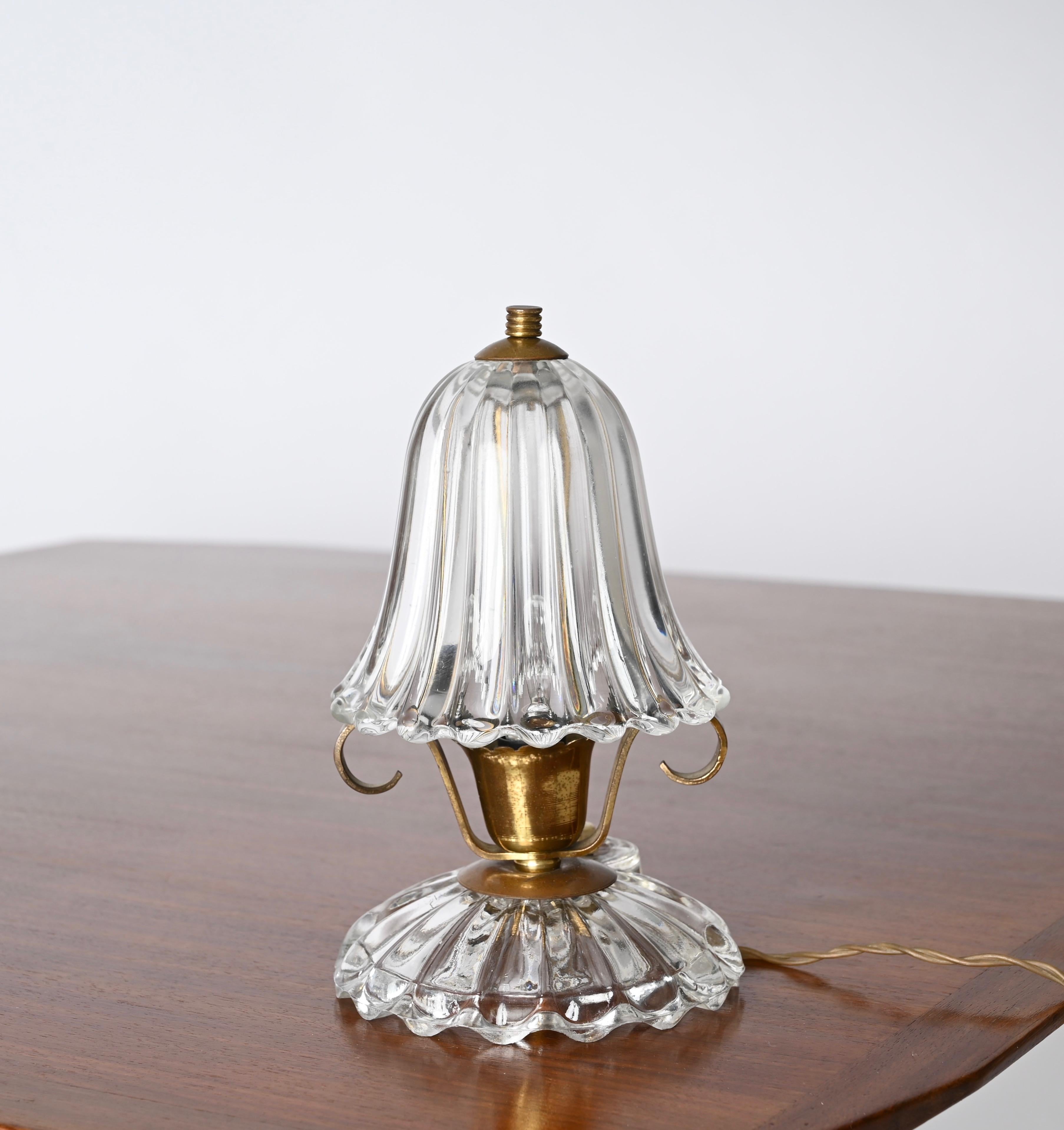 Lámpara de mesa de mediados de siglo en cristal de Murano y latón, Carlo Scarpa, Italia, años 40 en Bueno estado para la venta en Roma, IT