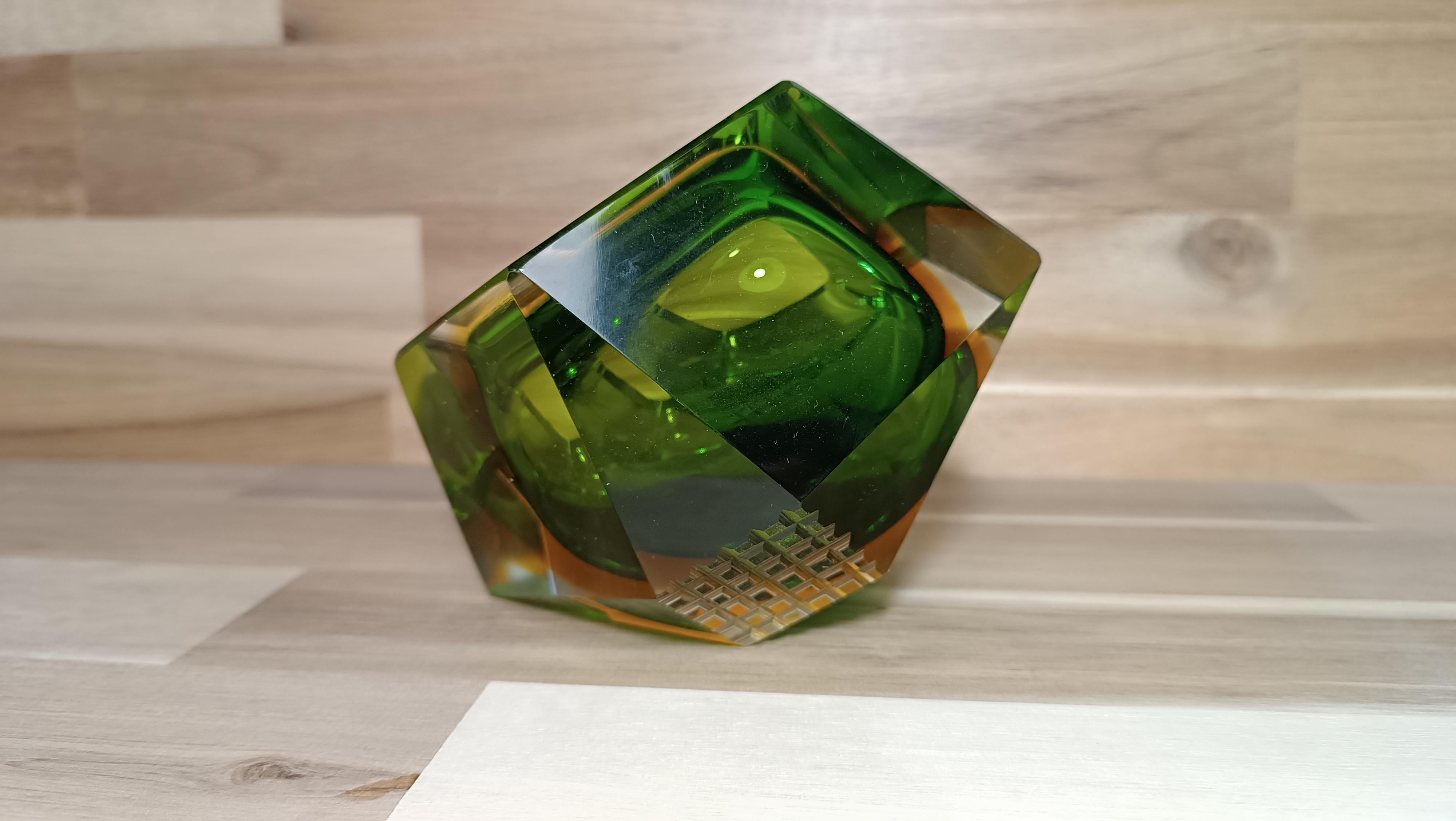 Mid-Century Murano Glass Ashtray or Bowl by Flavio Poli, Faceted Murano Glass For Sale 3