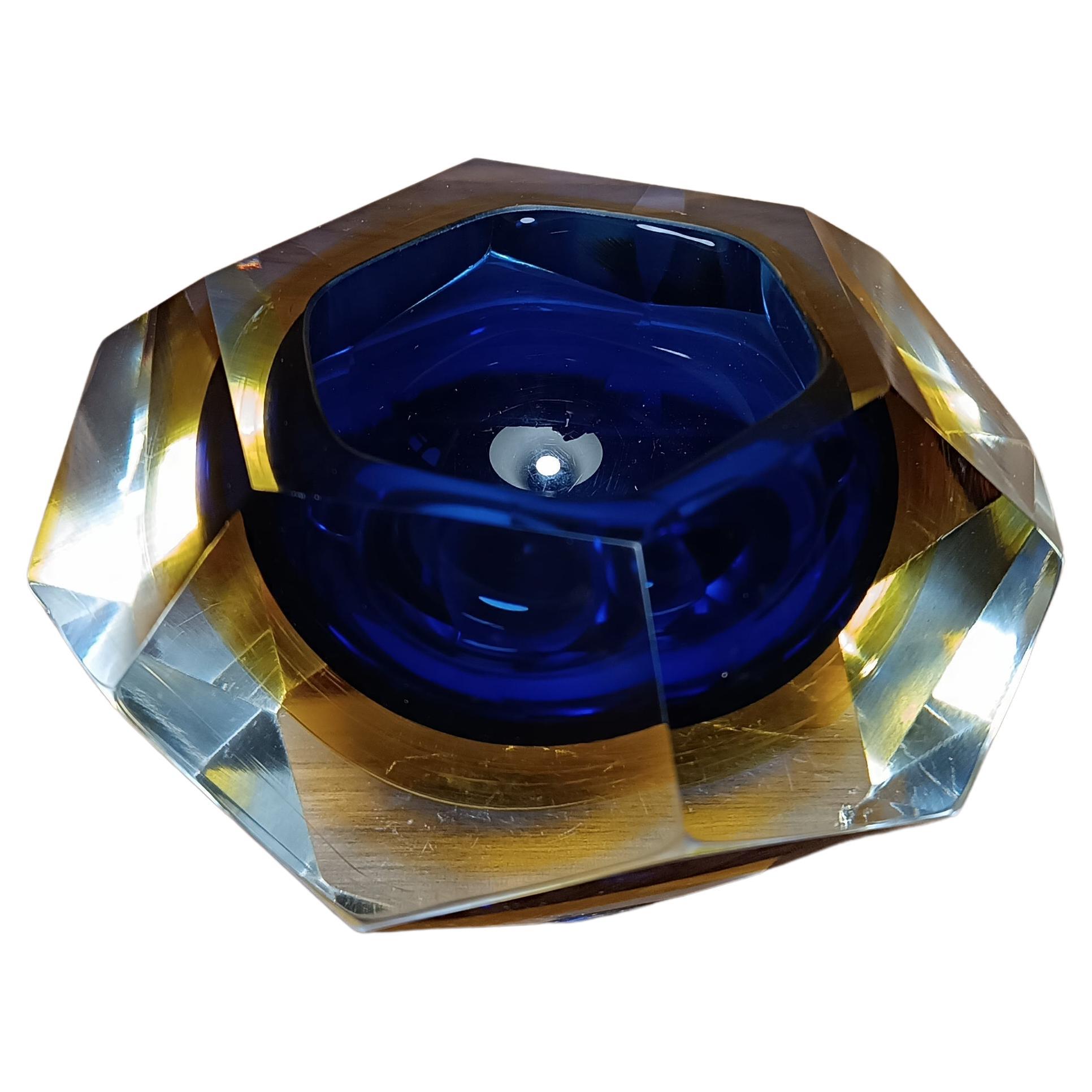 Hand-Crafted Mid-Century Murano Glass Ashtray or Bowl by Flavio Poli, Sommerso Murano Glass For Sale