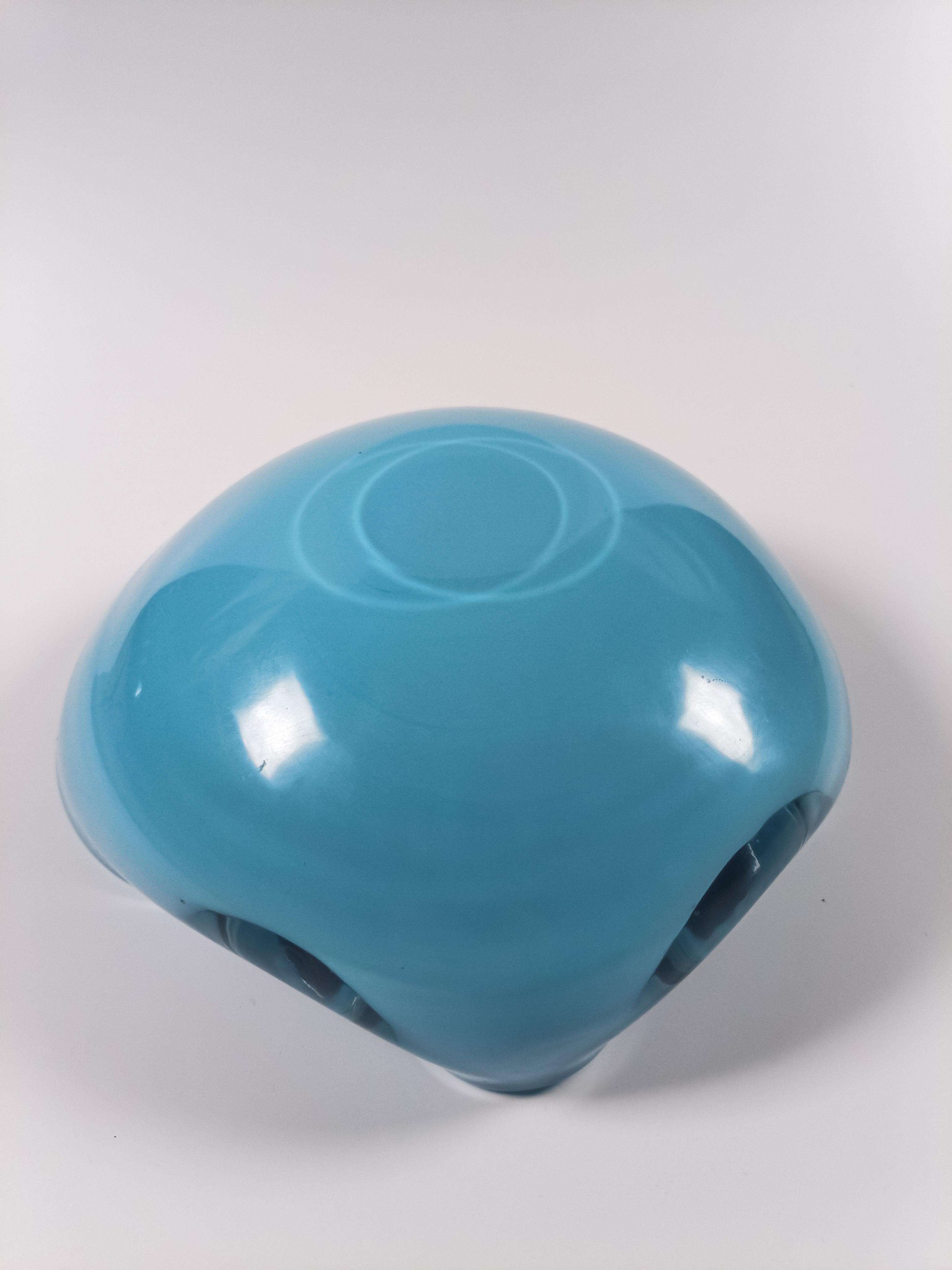 Cuenco de cristal de Murano de mediados de siglo de Alfredo Barbini, azul pálido con polveri dorado Cristal de Murano en venta