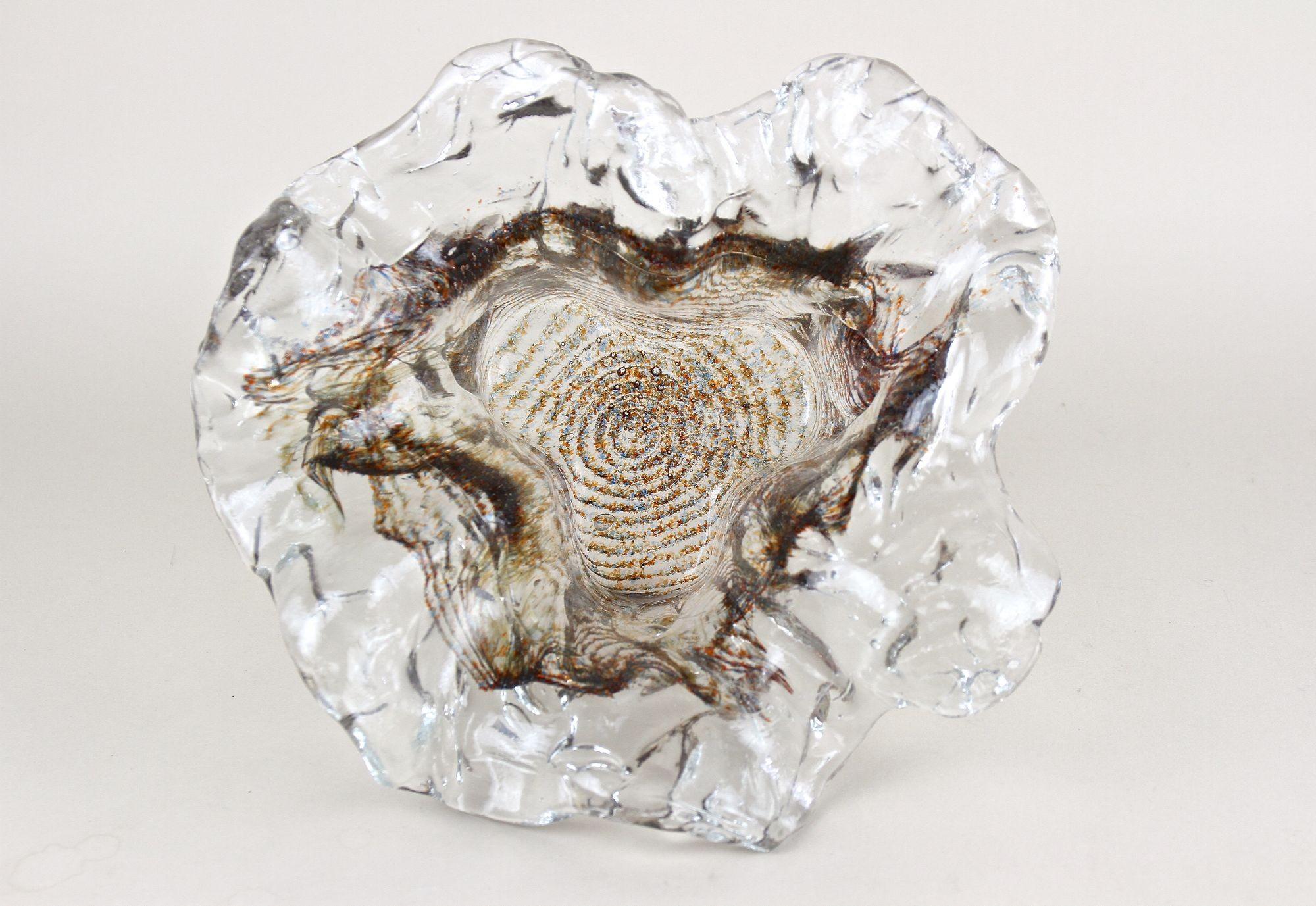 Mid Century Murano Glass Bowl/ Glass Sculpture, Italy ca. 1950 For Sale 8