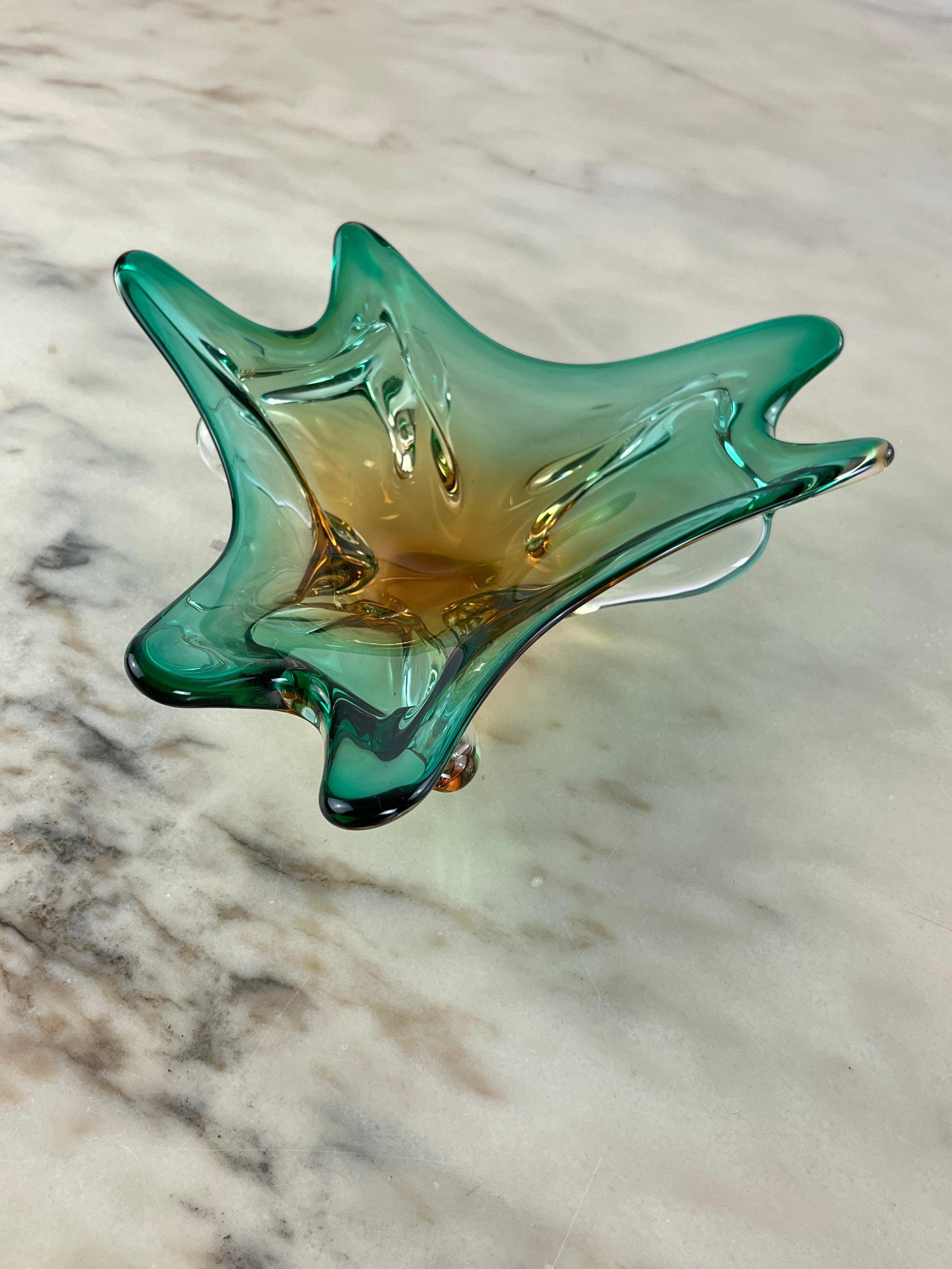Mid-Century Murano Glass Bowl Italian Design 1960s In Good Condition For Sale In Palermo, IT