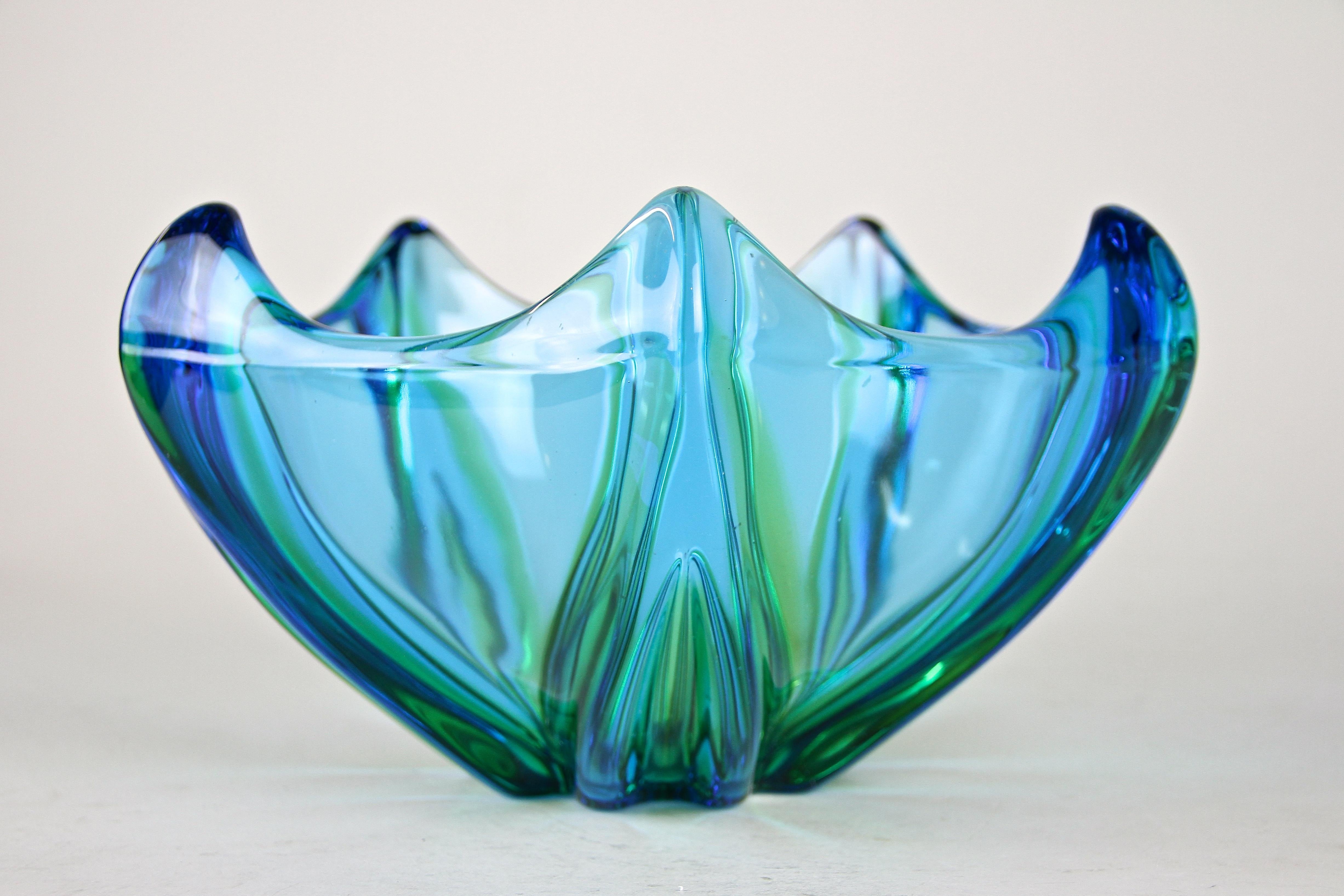 Murano-Glasschale aus der Jahrhundertmitte, Italien, um 1960/70 (Muranoglas)
