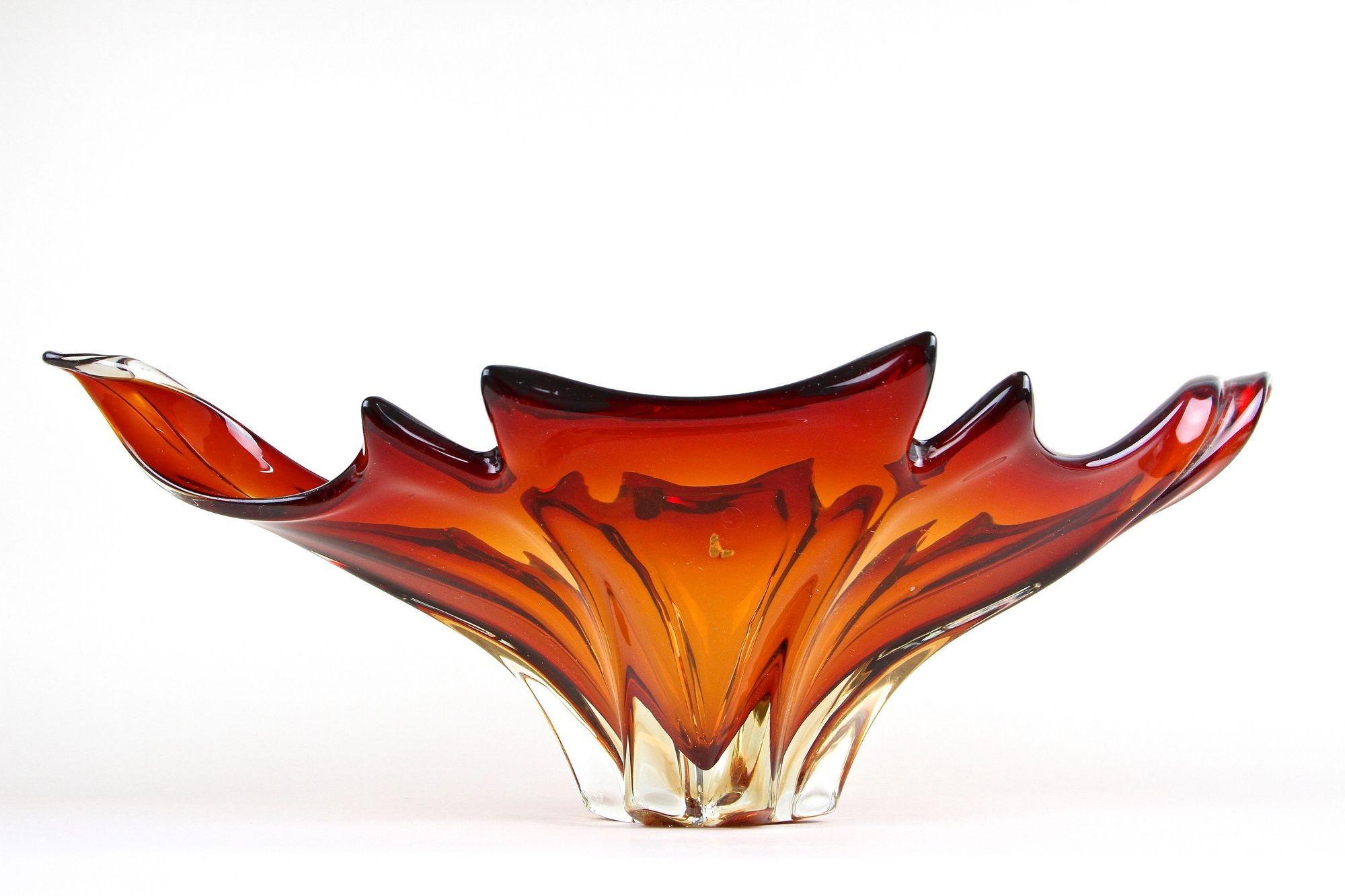 Murano-Glasschale aus der Jahrhundertmitte - Rot/Orange-Töne, Italien, um 1960/70 8