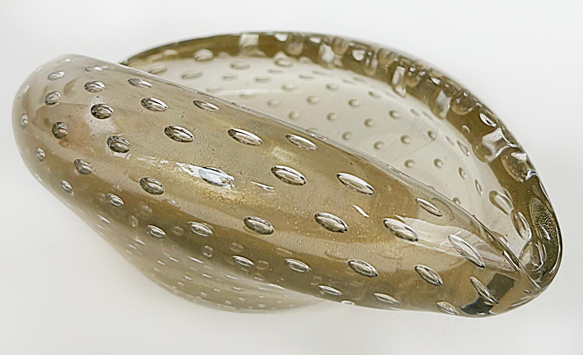 Mid-Century Modern Mid-century Murano Glass Bullicante Aventurine Free Form Bowl, Italy For Sale