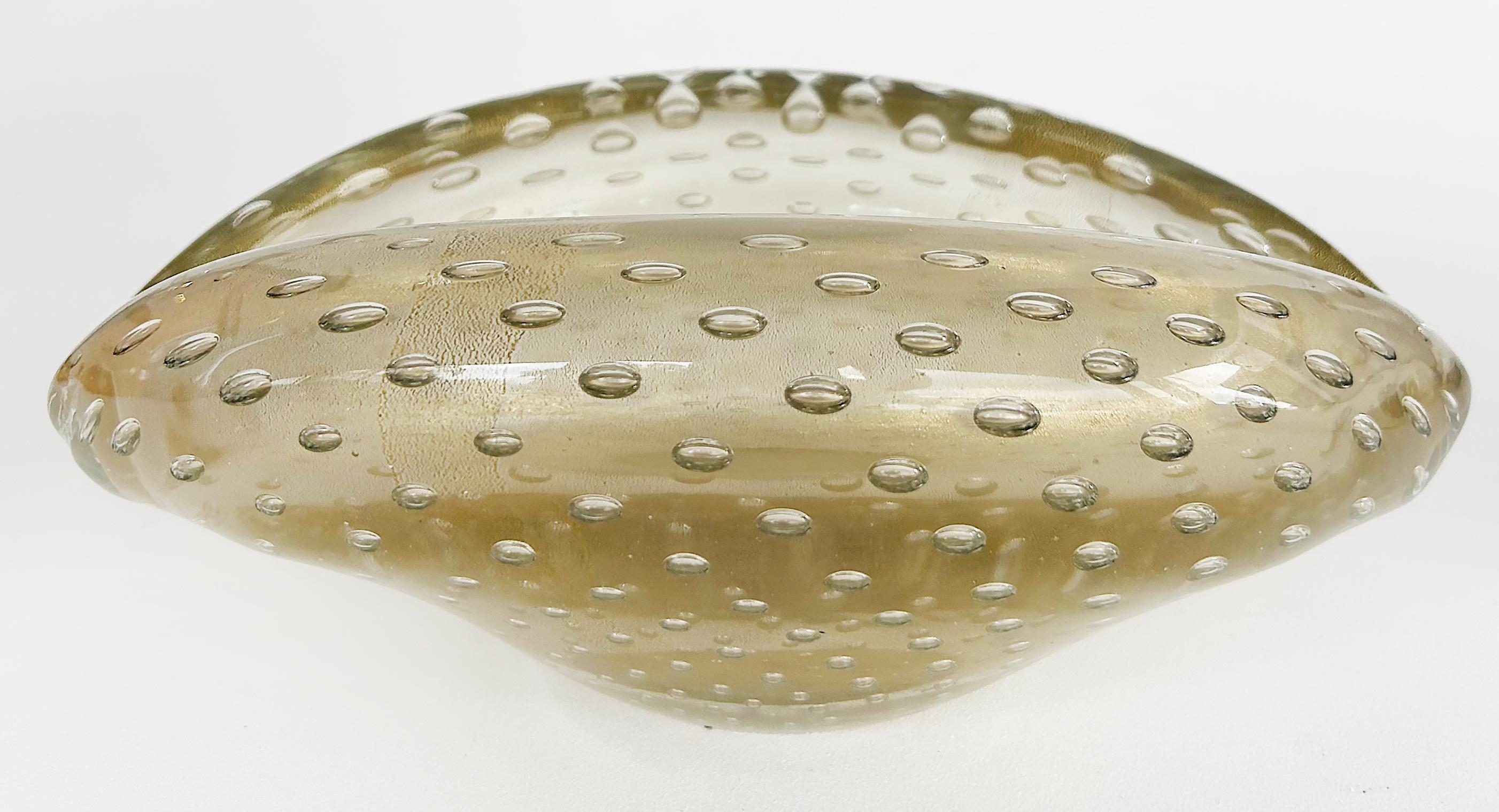 Mid-century Murano Glass Bullicante Aventurine Free Form Bowl, Italy In Good Condition For Sale In Miami, FL