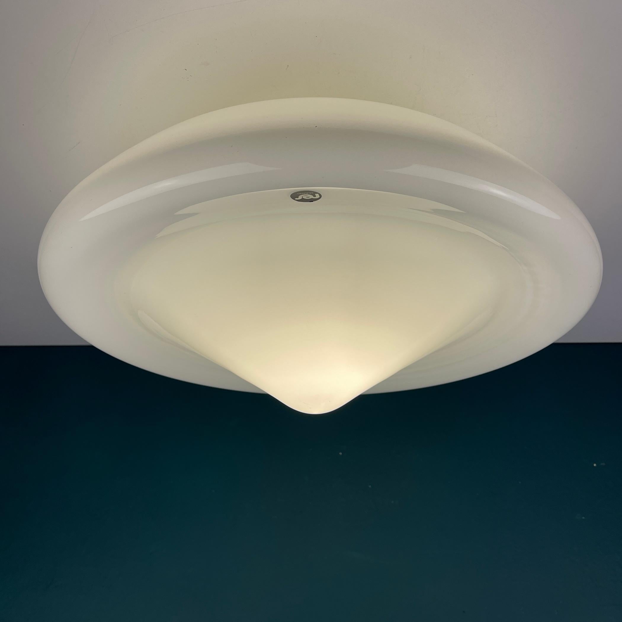 The unusual murano glass ceiling lamp by Res Murano was made in Italy in the 1970s. Hand blown Murano glass lamp. Ceiling lamps from this company are very rare on the market. The electrical system is fully functional and includes the original E27