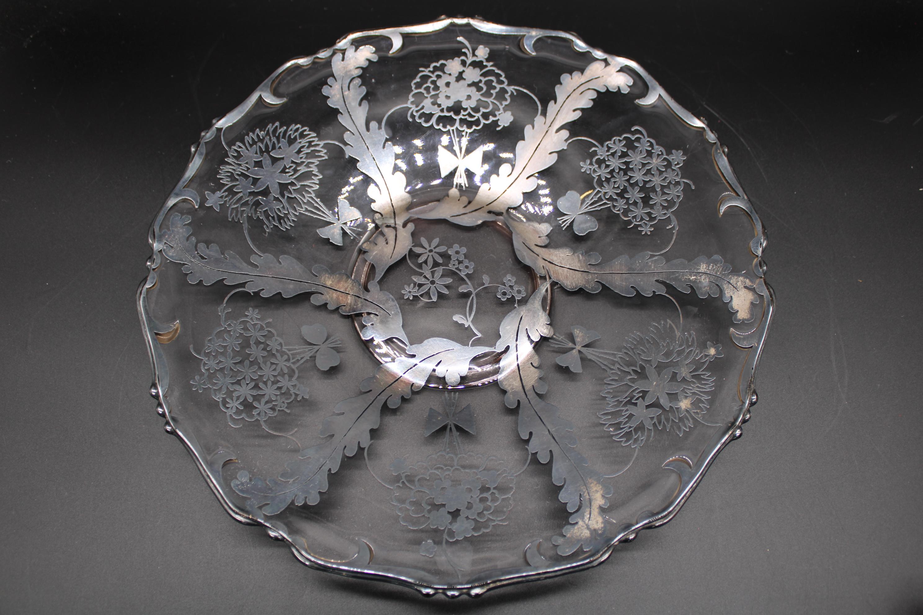 Hand-Painted Italian vintage murano glass Centerpiece Decorated with Silver For Sale