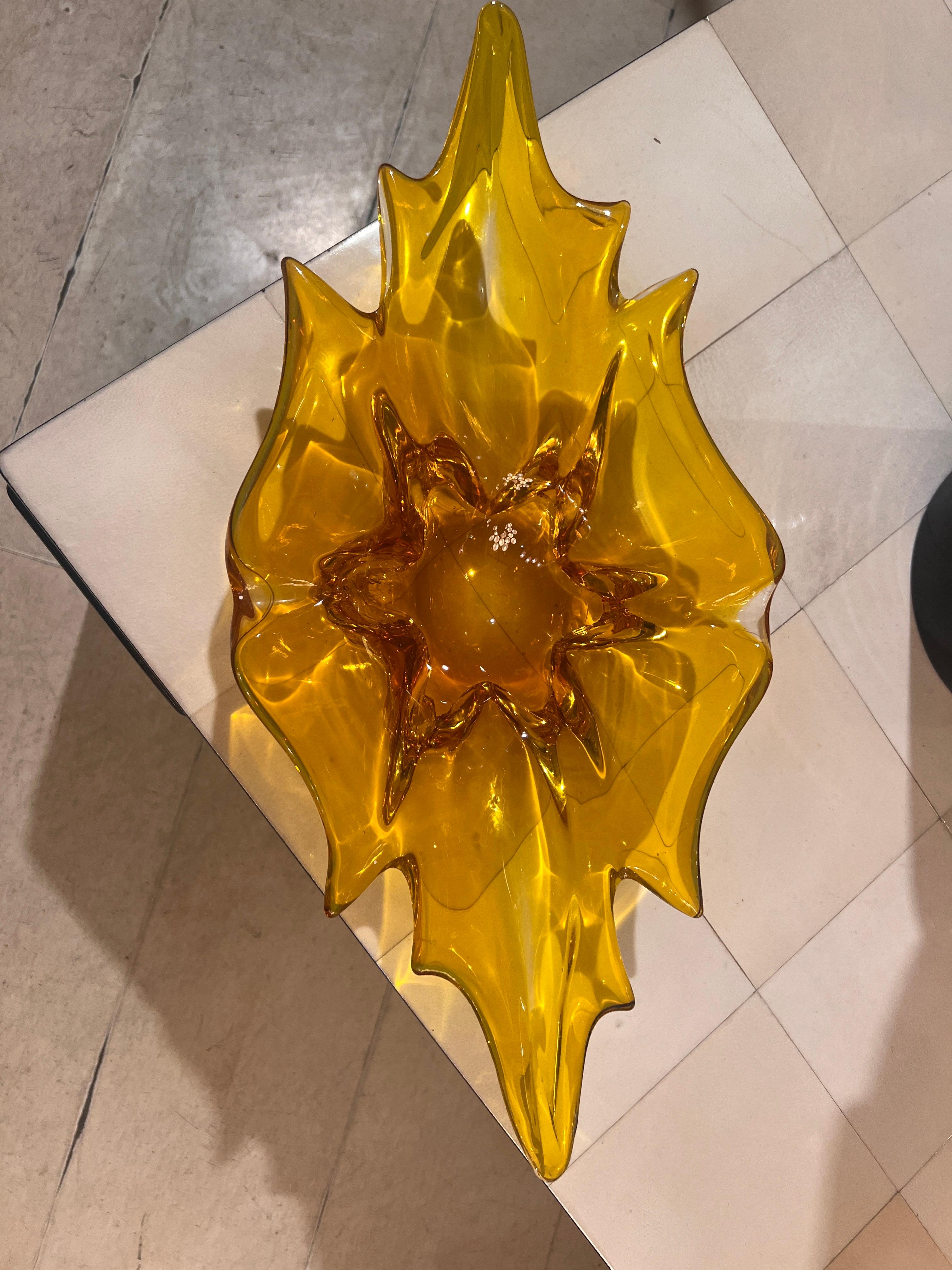 Centre de table en verre de Murano du milieu du siècle dans les tons ambrés Design italien, années 1960. Bon état - En vente à Florence, IT