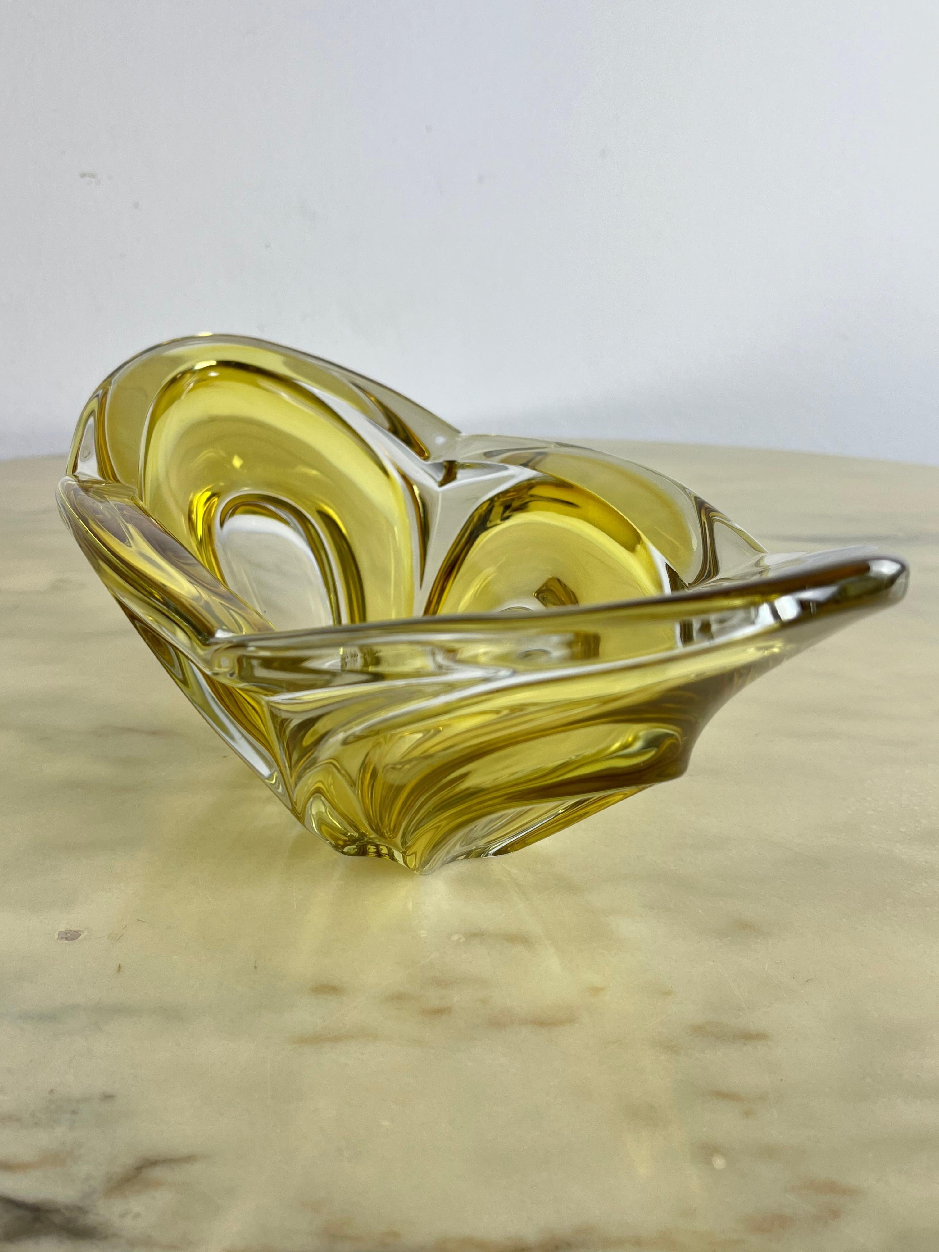 Mid-Century Murano Glass Centerpiece Italian Design 1960s In Good Condition For Sale In Palermo, IT