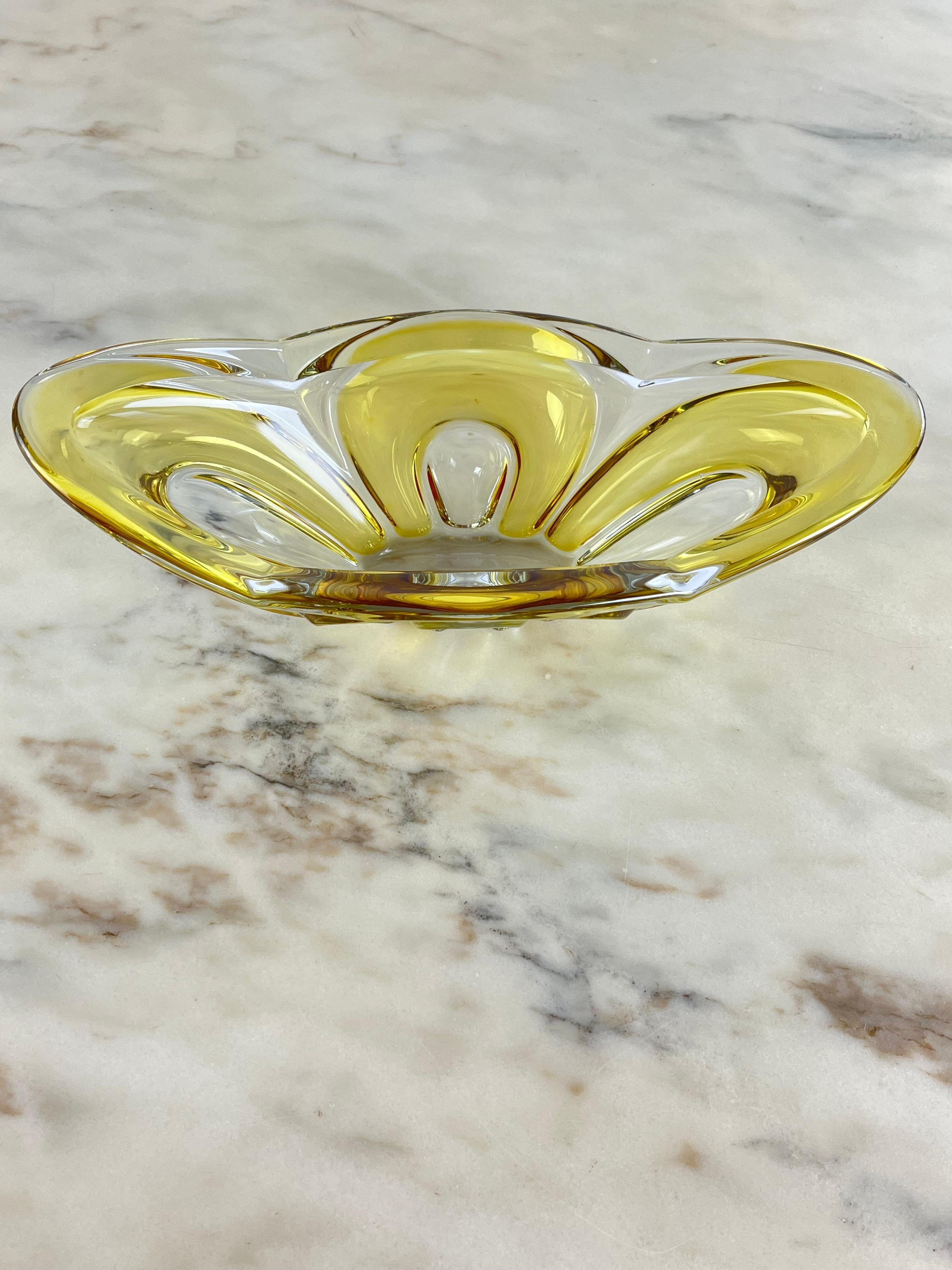 Mid-Century Murano Glass Centerpiece Italian Design 1960s For Sale 3