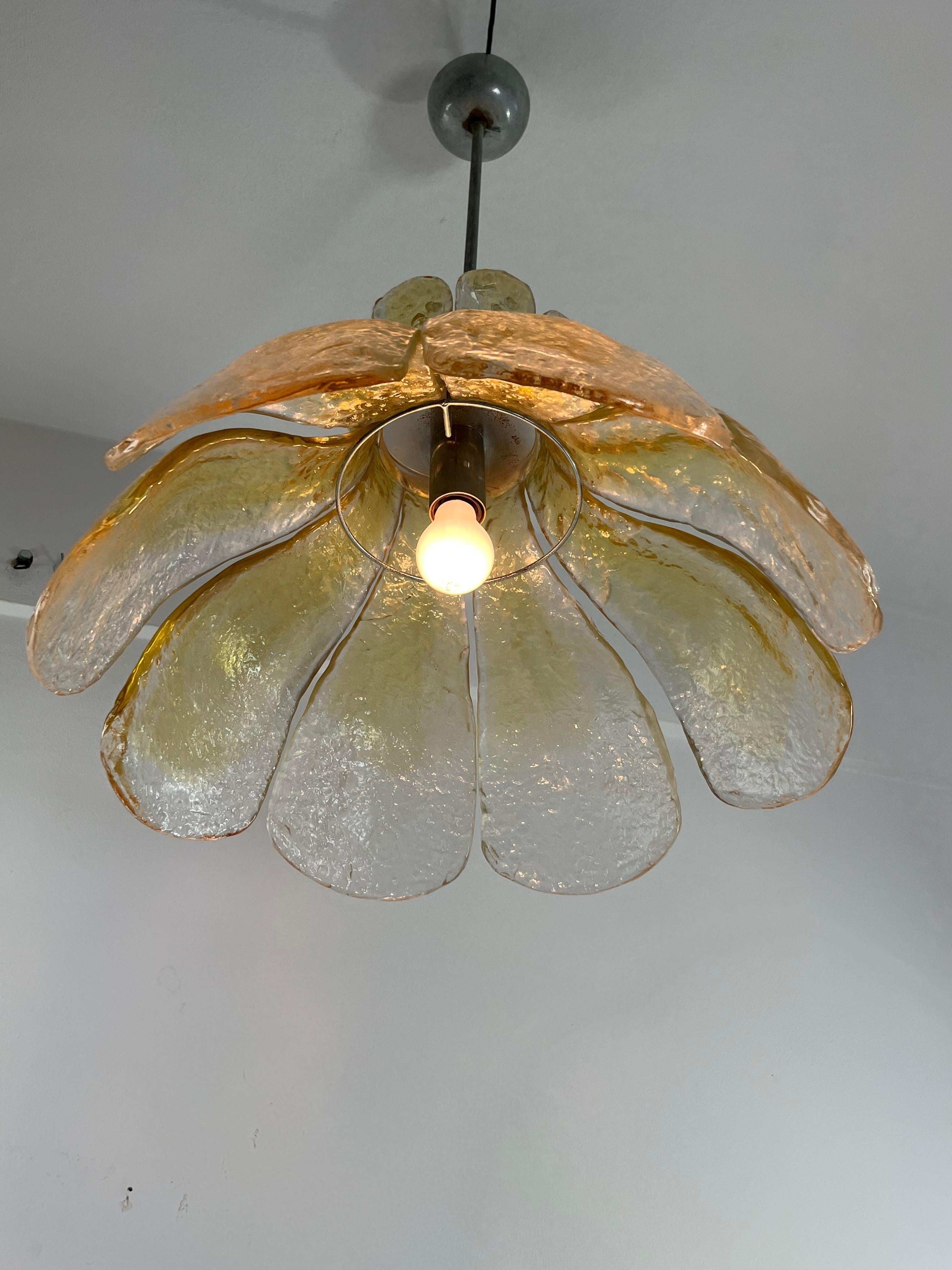 Italiano Lampadario in vetro di Murano di metà secolo, anni '60, attribuito a Carlo Nason in vendita