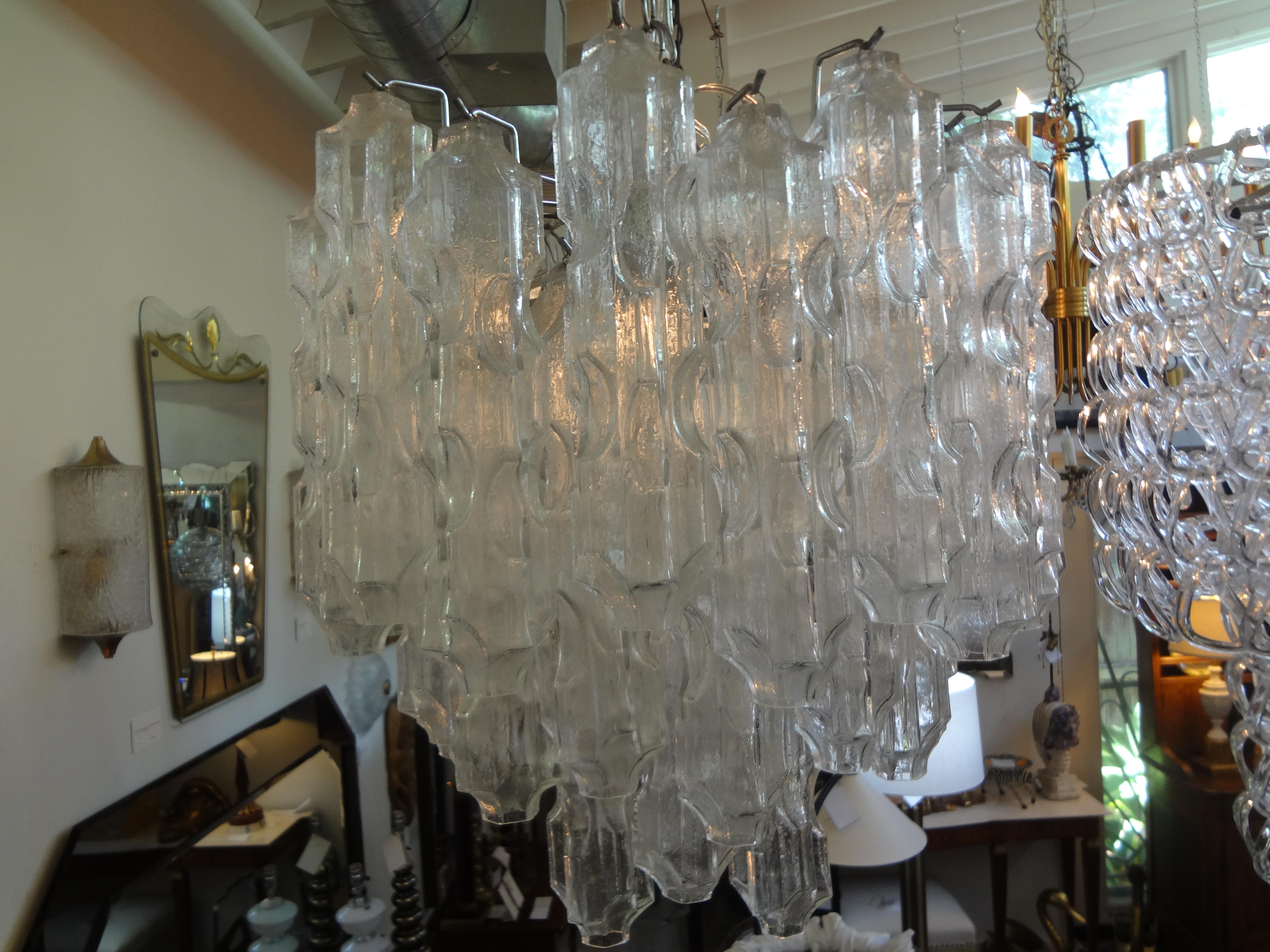 Midcentury Murano Chandelier Attributed to Toni Zuccheri for Venini In Good Condition For Sale In Houston, TX