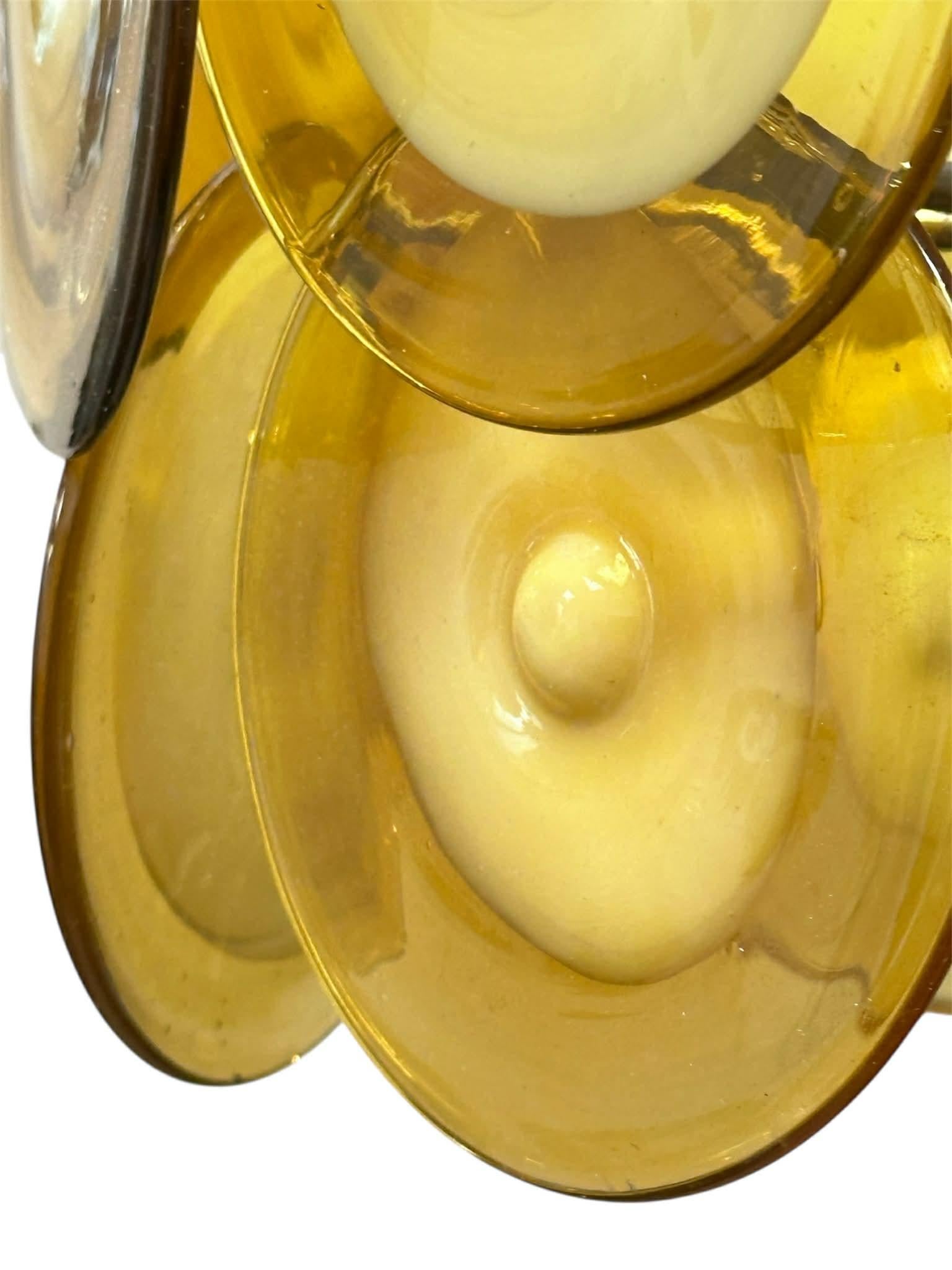 Laiton Lustre en verre de Murano du milieu du siècle - Circa 1970 en vente