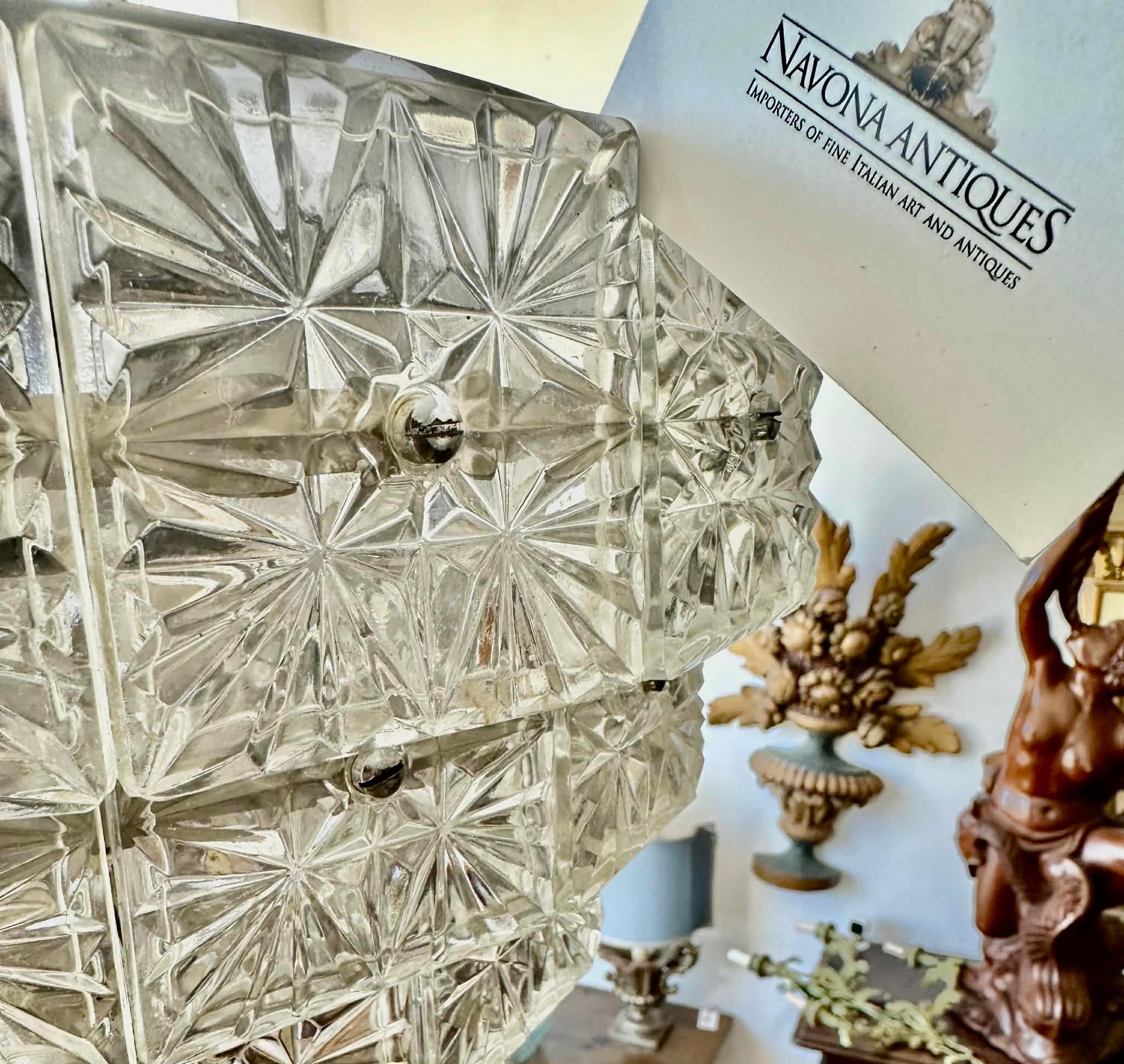 Lampadario in vetro italiano della metà del secolo scorso in vendita 2