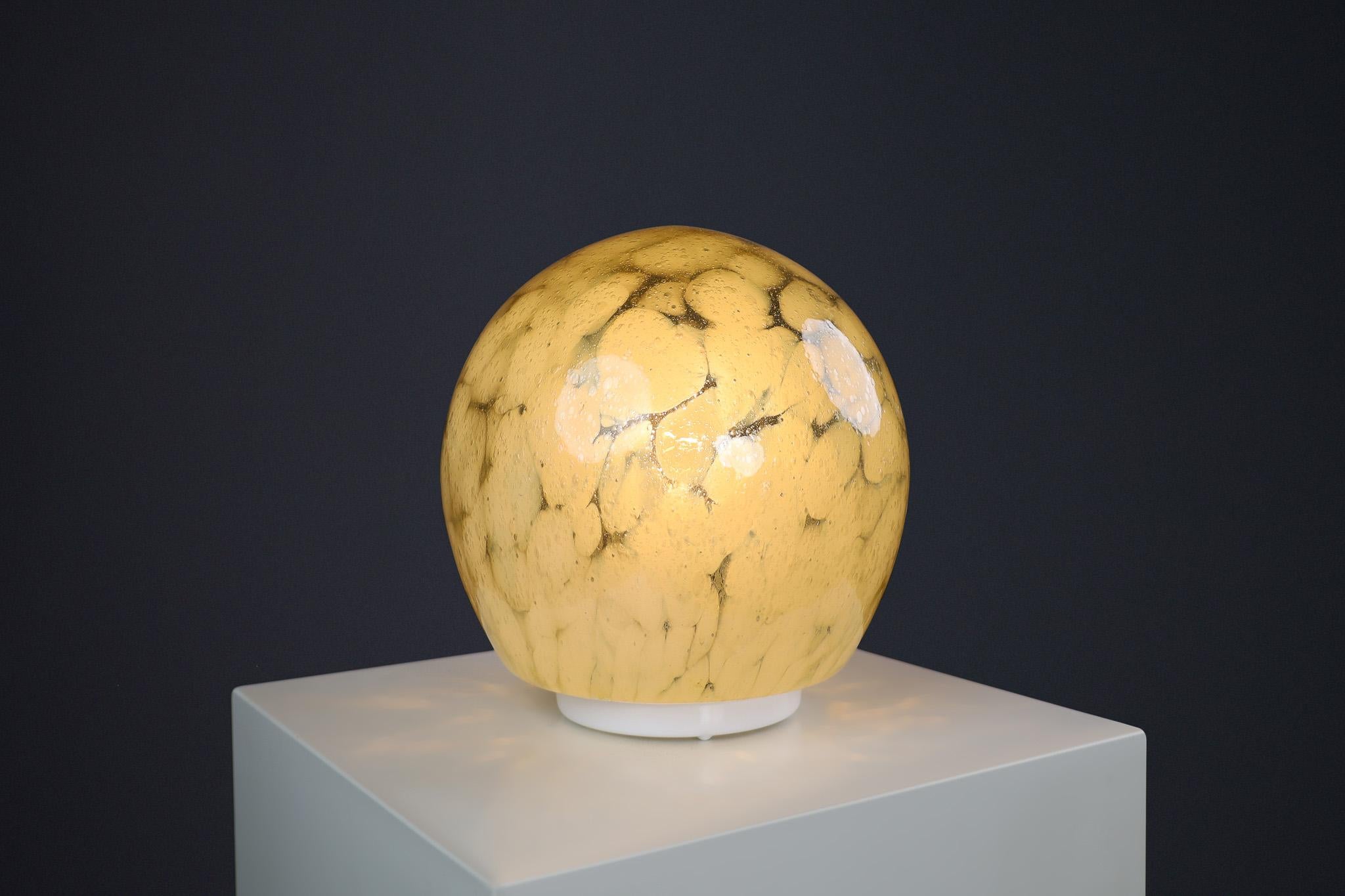 Mid-Century Modern Mid-Century Murano Glass Desk/Table Lamp, Italy 1970s For Sale