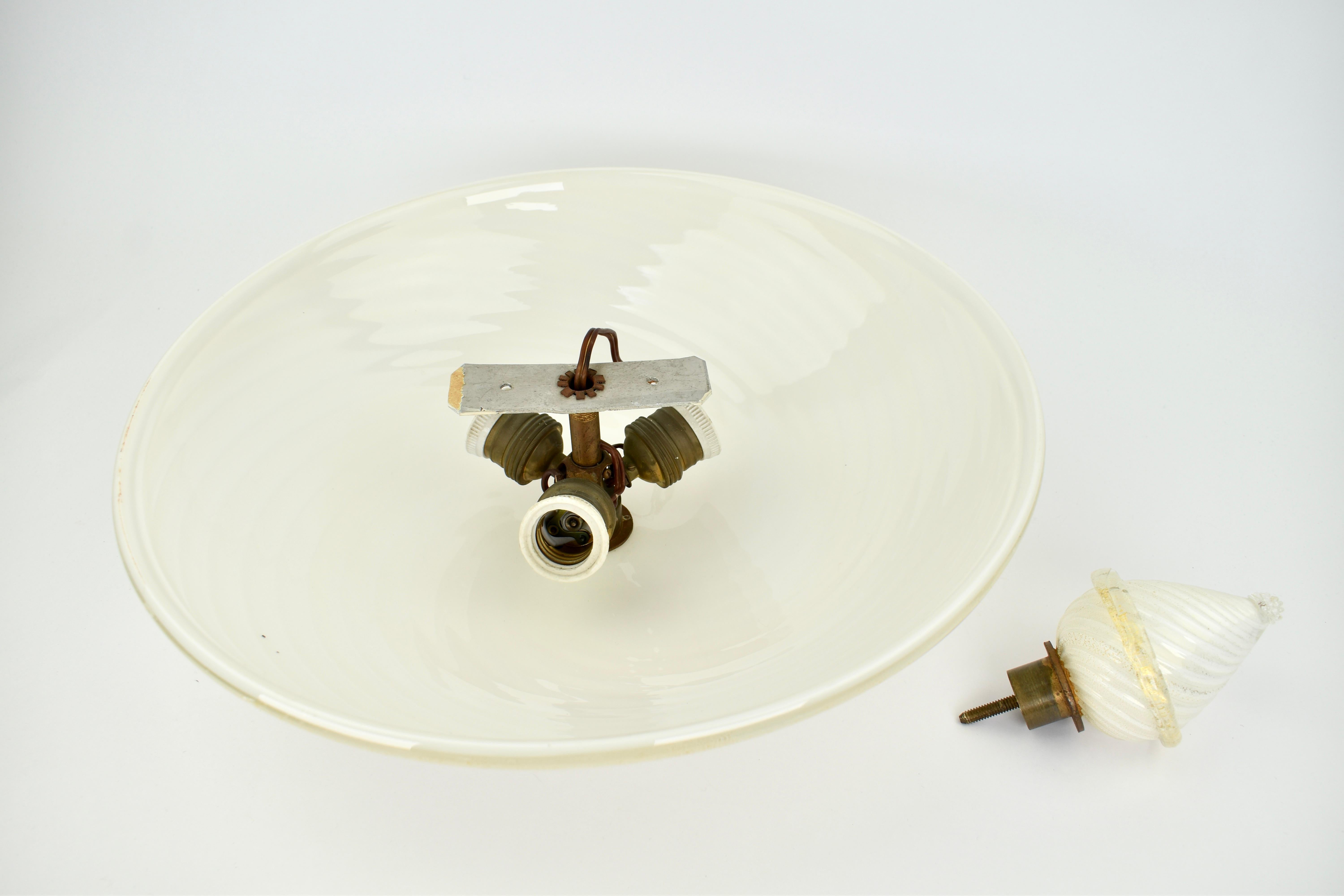 Lampada da incasso in vetro di Murano di metà secolo attribuita a Barovier&Toso, anni '50 in vendita 4