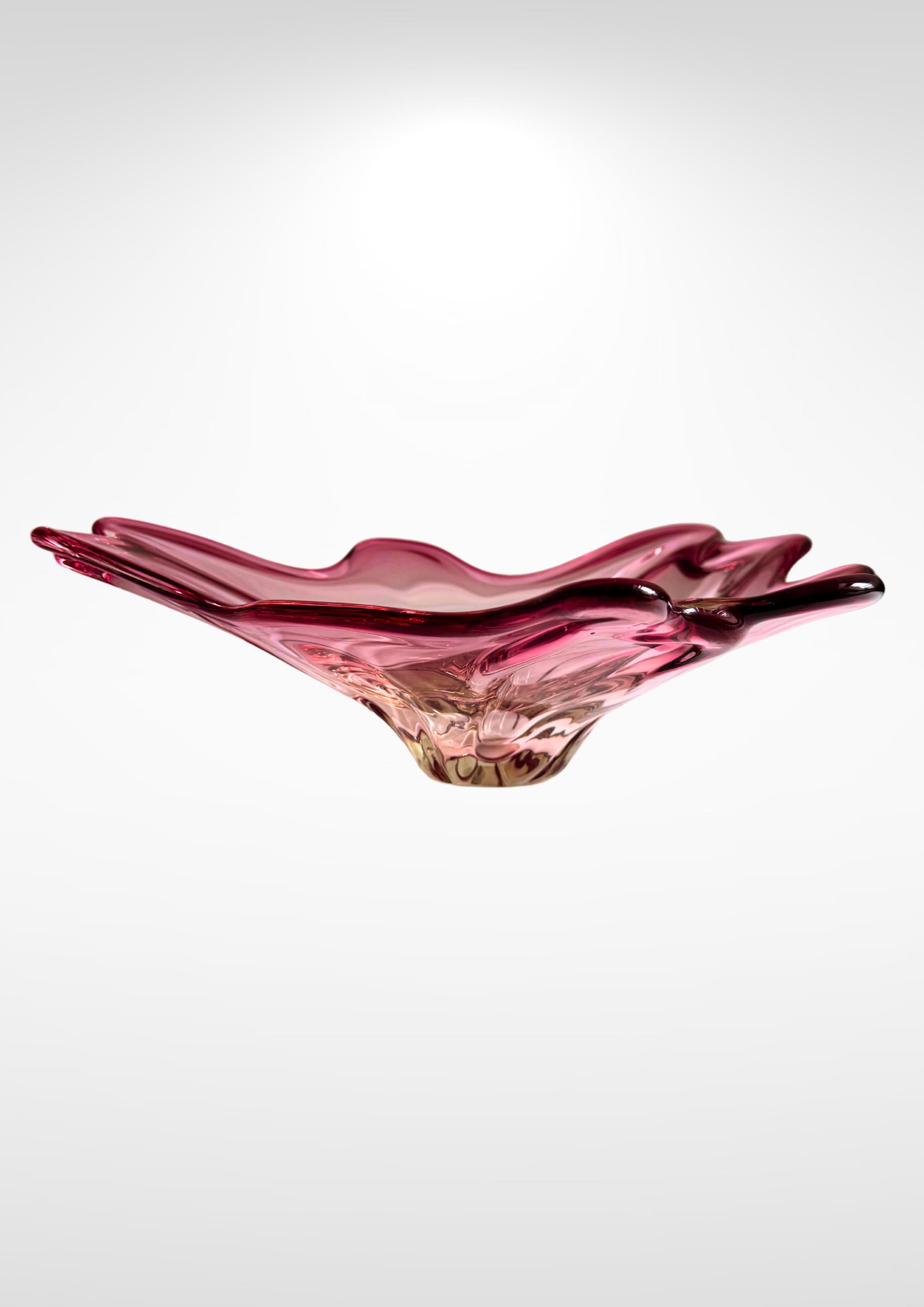 Vetro di Murano Ciotola da centrotavola grande a forma libera in vetro di Murano del metà del secolo scorso in vendita