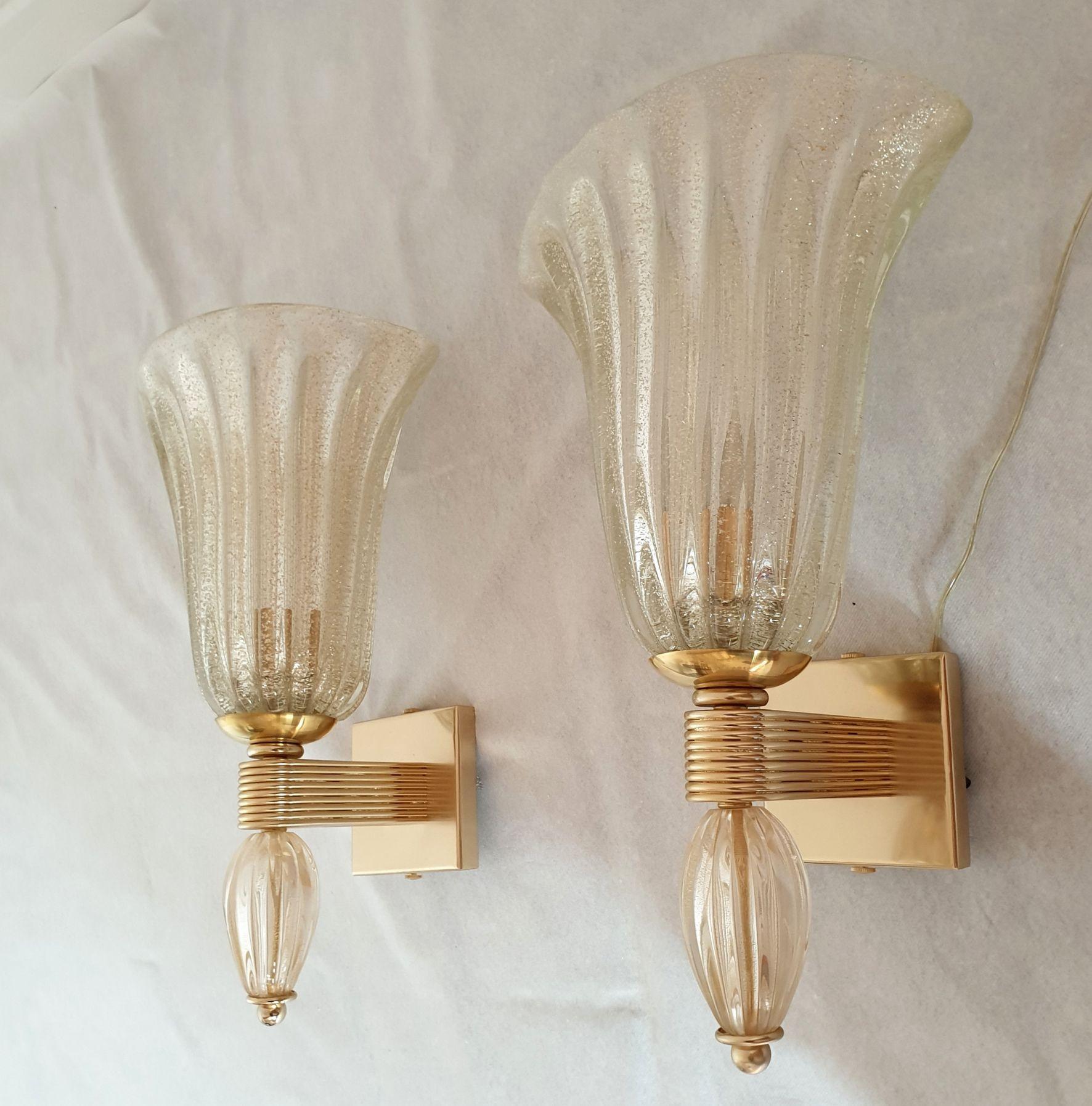 Mid-Century Modern Gold Murano glass sconces, Italy For Sale