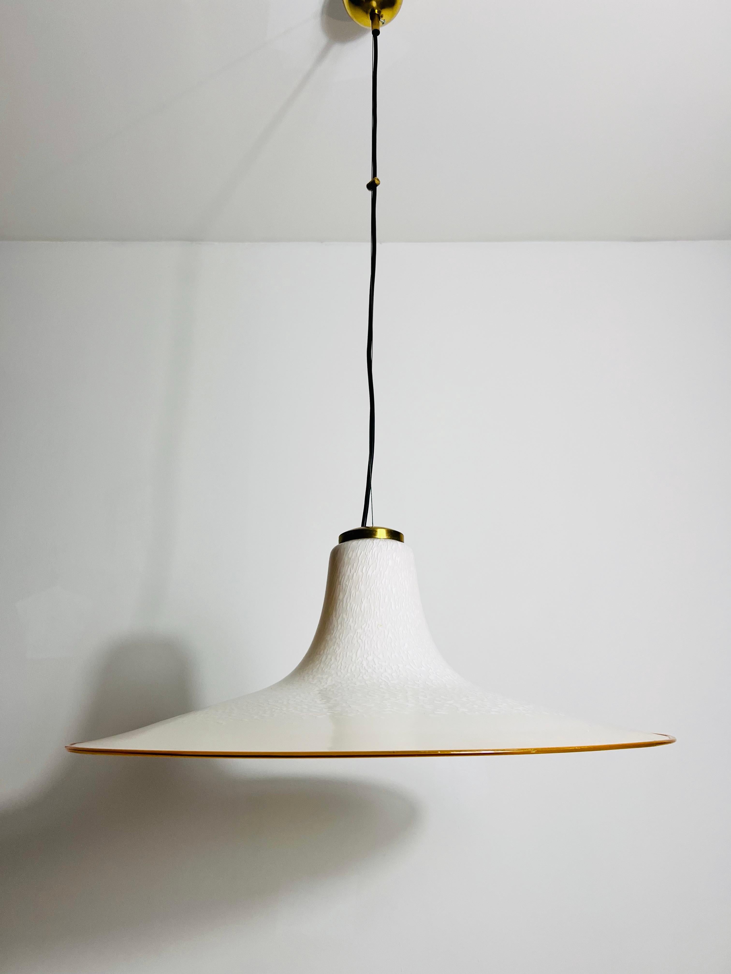 Mid-Century moderno Lampada a sospensione in vetro di Murano di metà secolo, anni '60, Italia in vendita